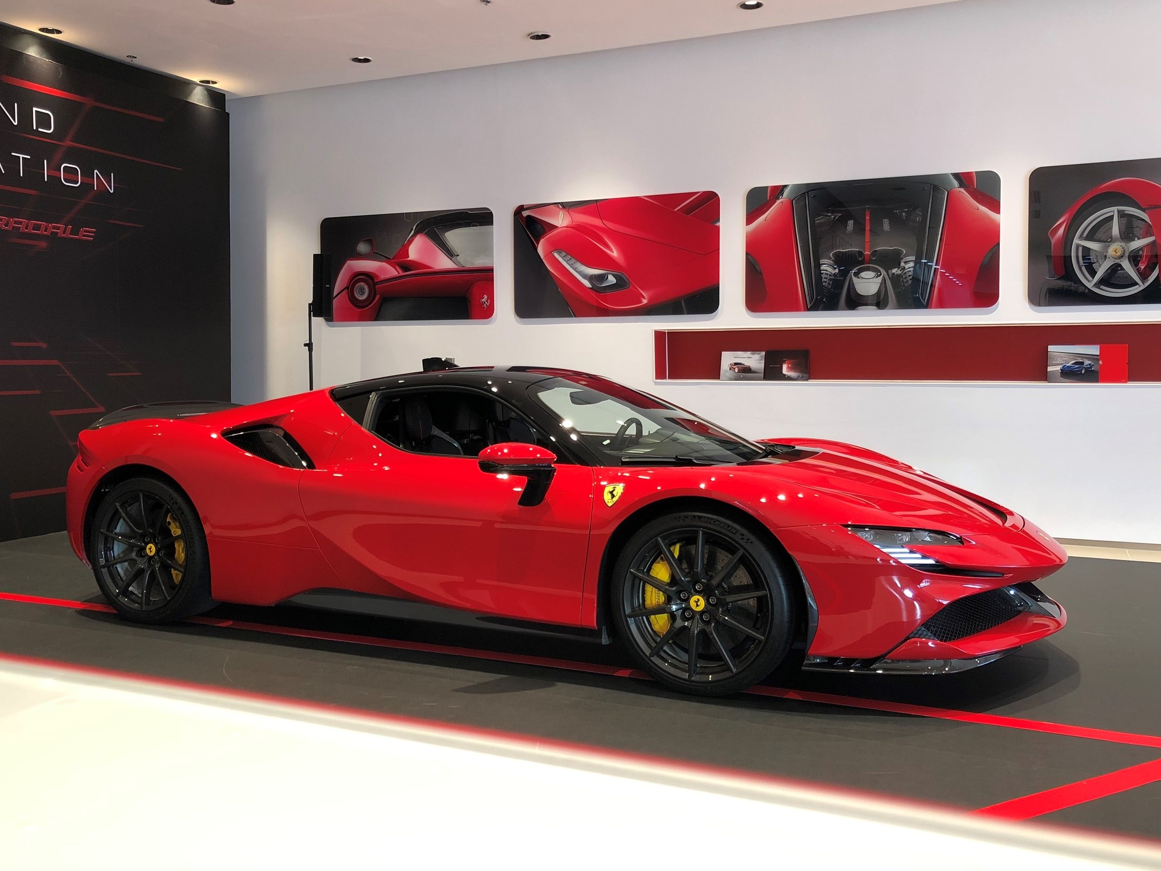 xe Italy tai Viet Nam anh 5