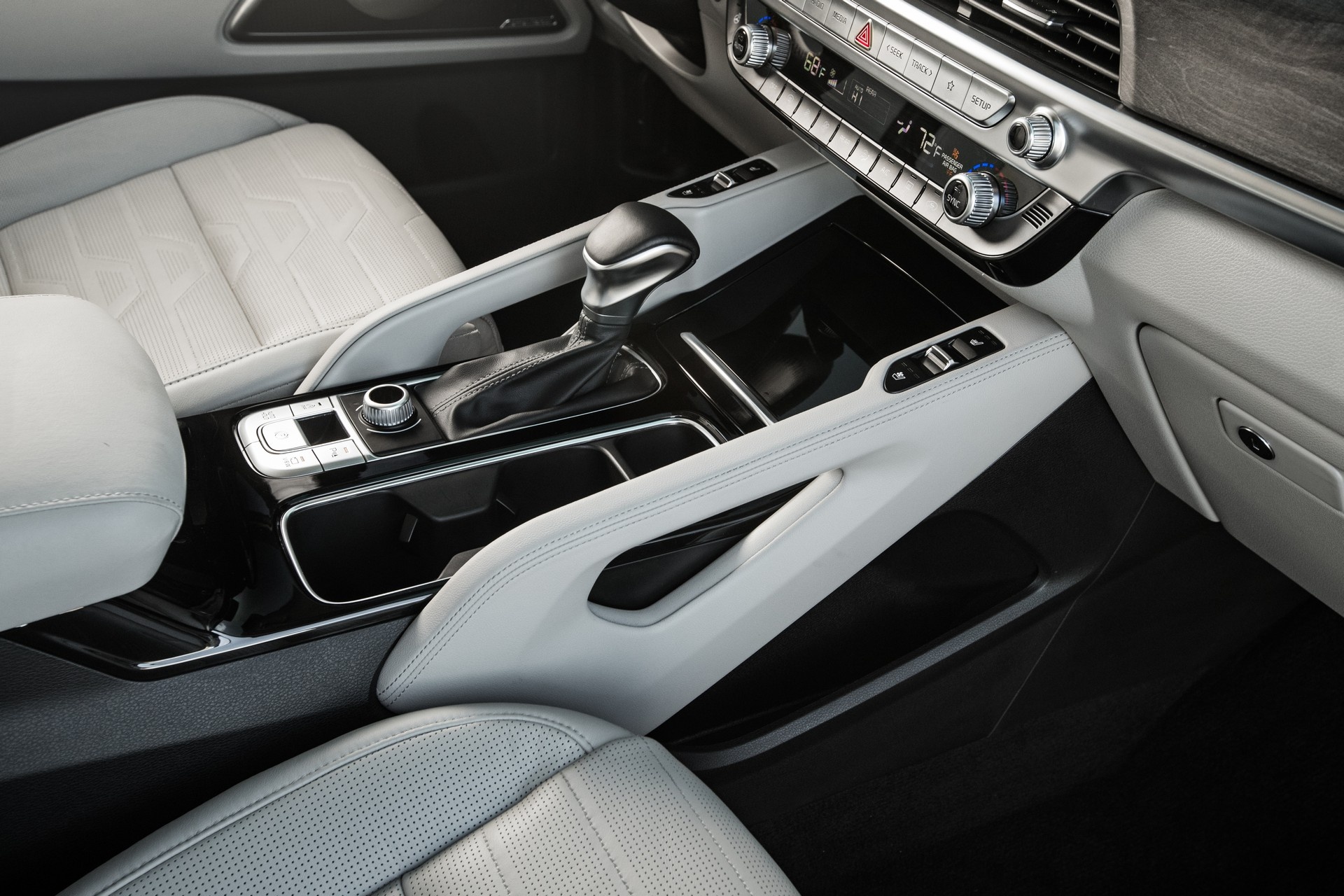 Kia Telluride 2022 ve Viet Nam anh 8