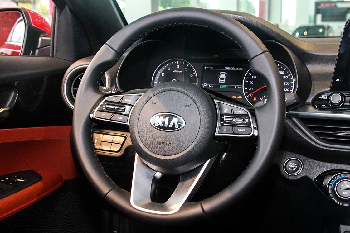 xe ban chay nhat tung phan khuc anh 7