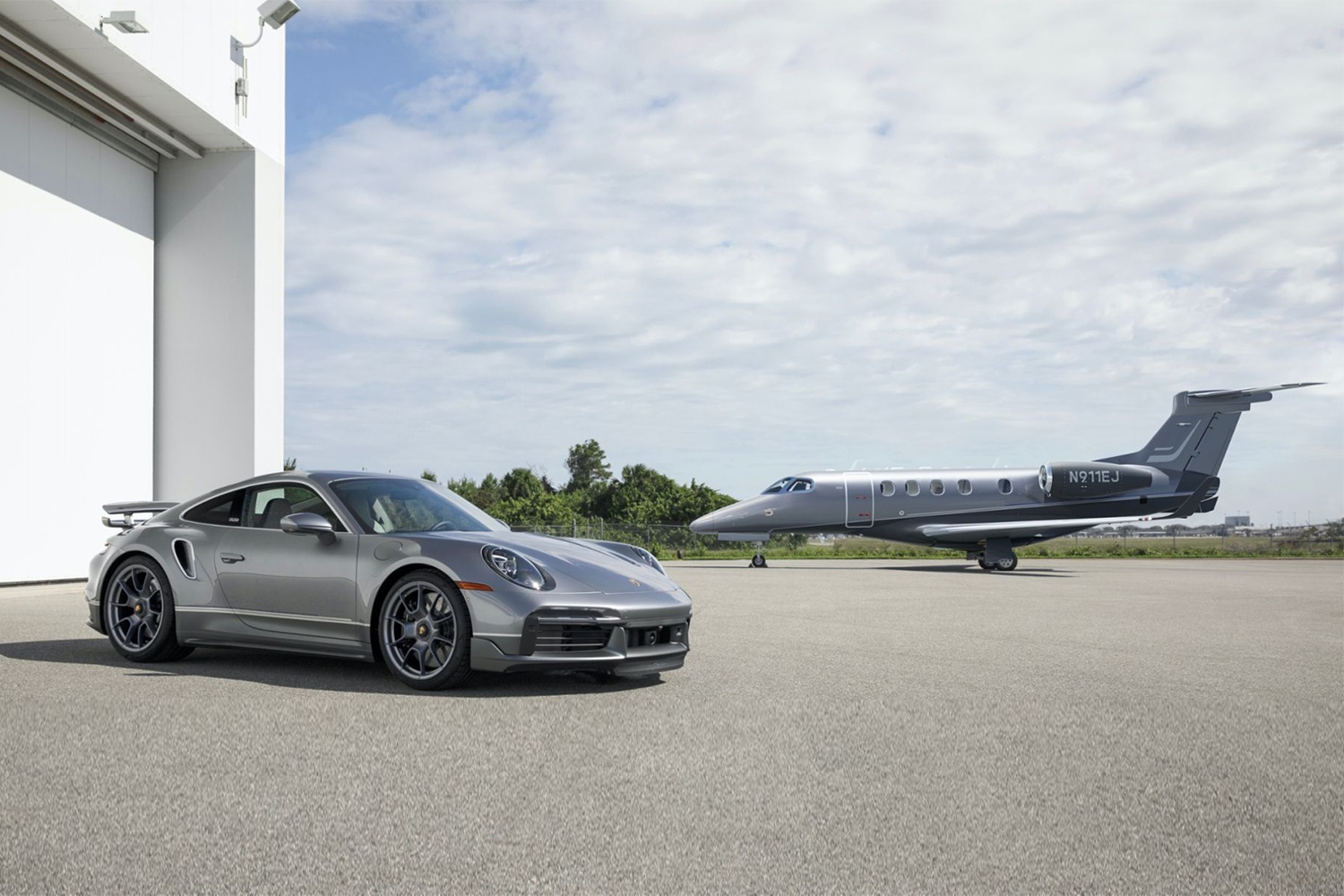 Chiec Porsche 911 Turbo S cho gioi sieu giau lay cam hung tu chuyen co hinh anh