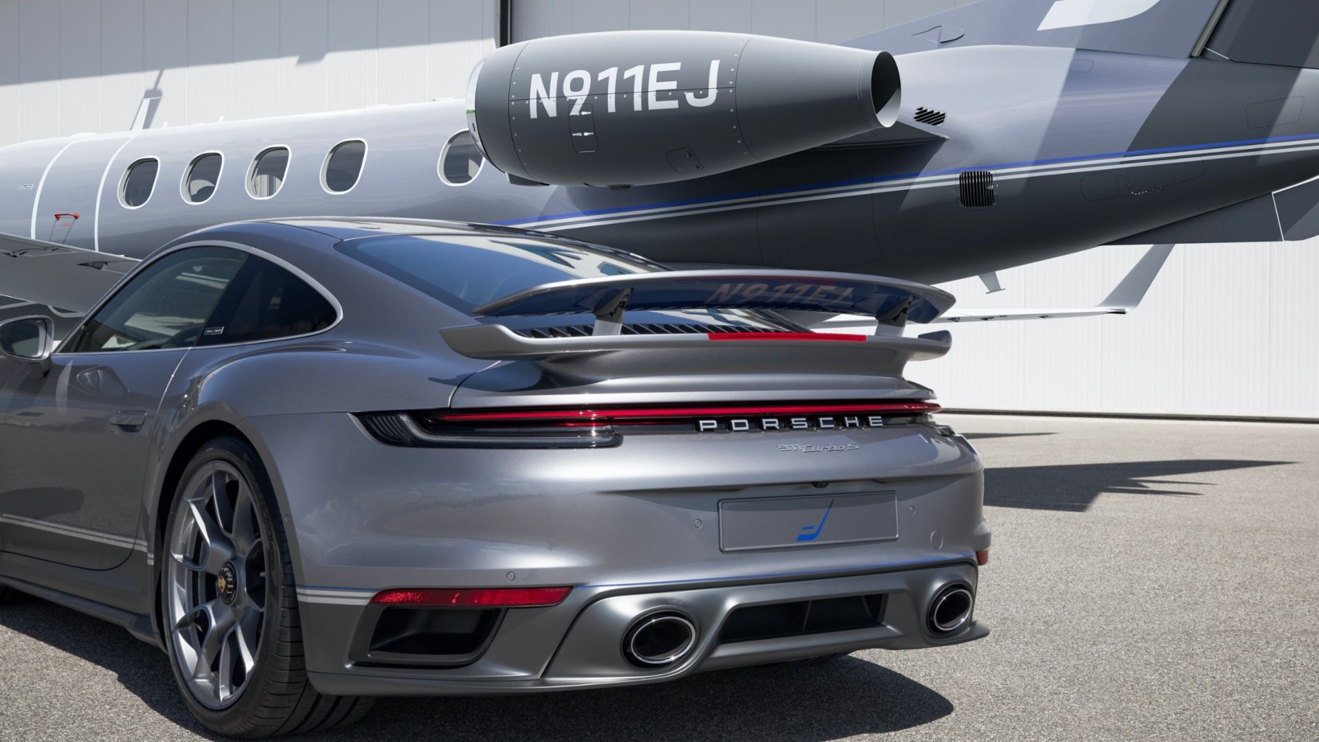 Porsche 911 Turbo S anh 3