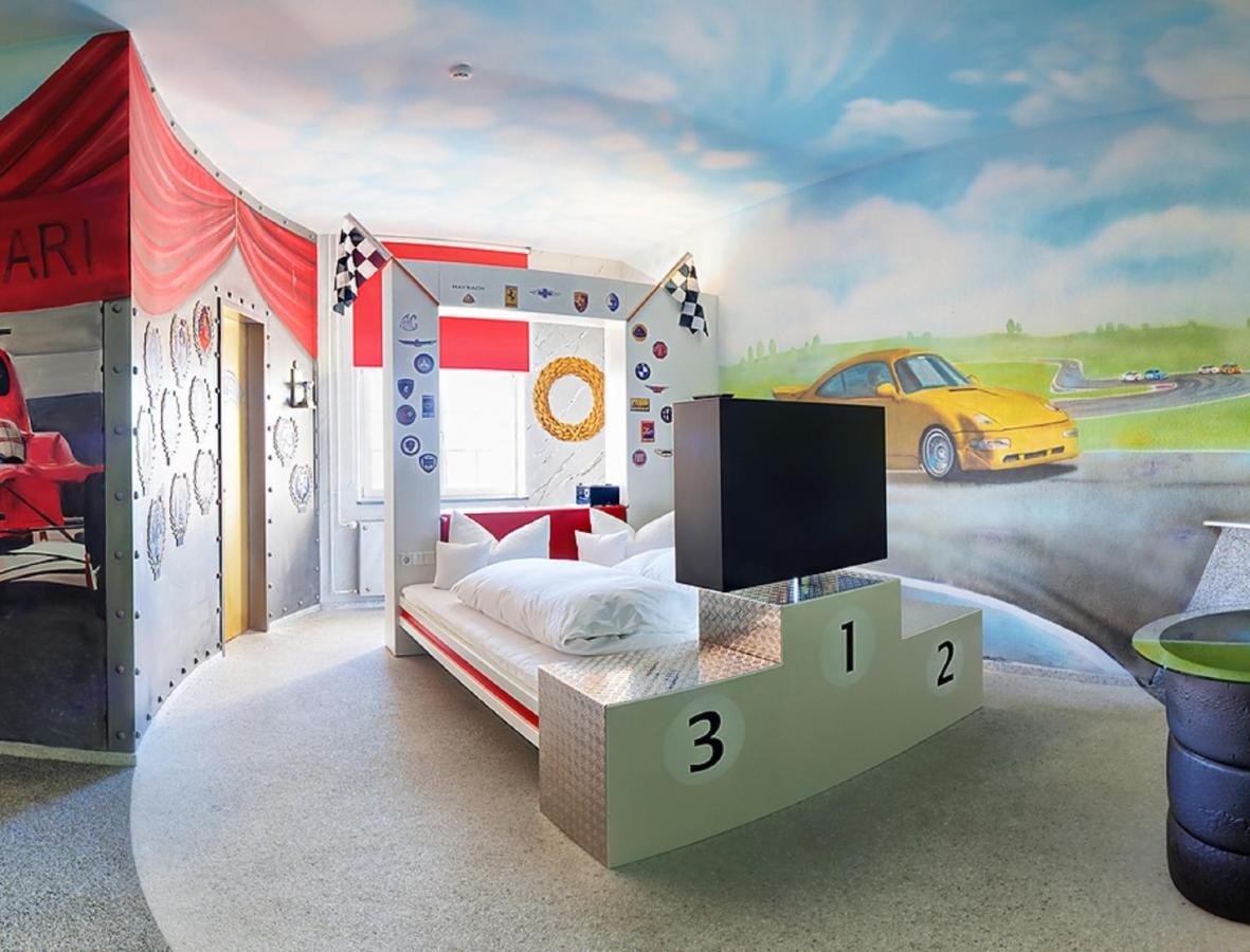 Khách sạn dành cho người yêu xe ảnh 6 Khach san danh cho nguoi yeu xe anh 6
