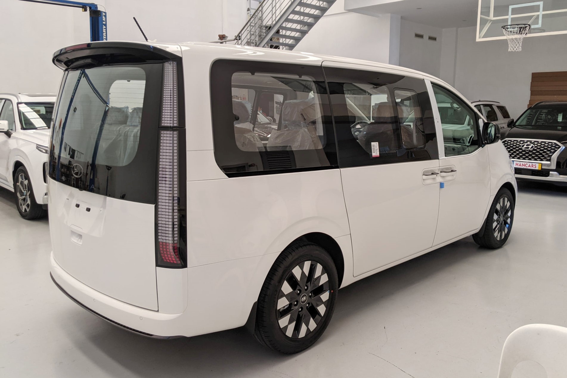 Hyundai Staria 2021 anh 4