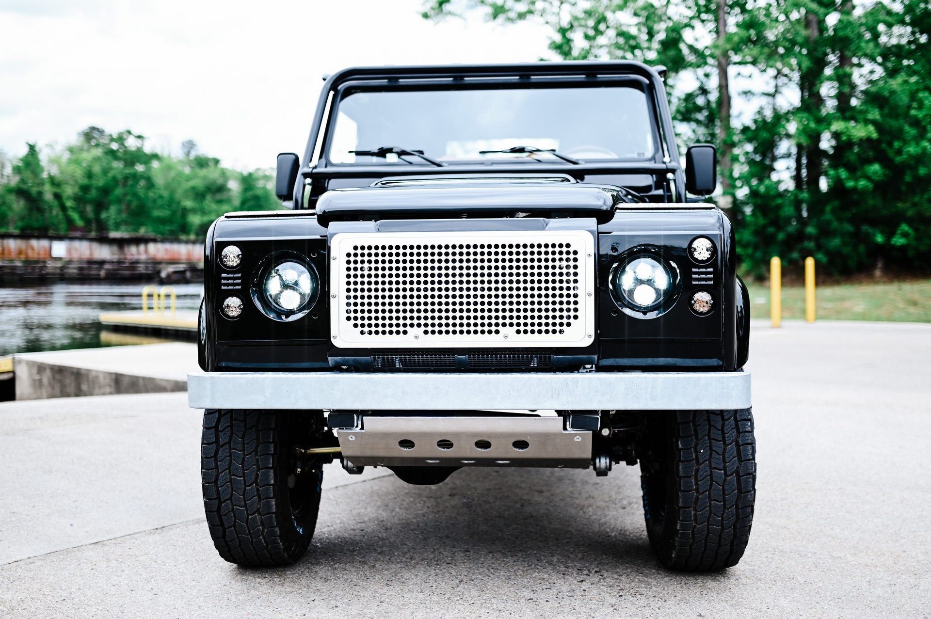 do Land Rover Defender anh 3