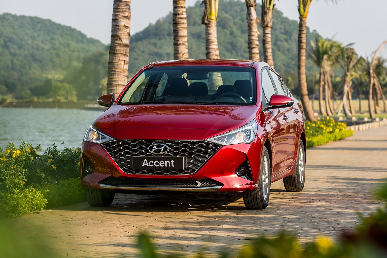 Hyundai Accent co doanh so cao hon Toyota Vios trong nua dau nam 2021 hinh anh
