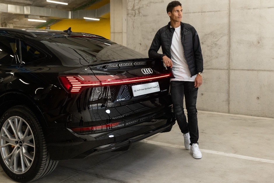 Raphael Varane so huu nhung mau xe dat tien nao? hinh anh