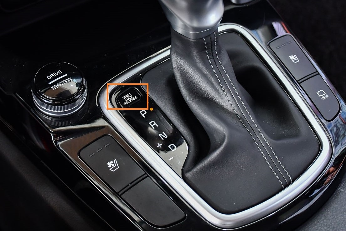 nut bam bi an tren oto anh 1