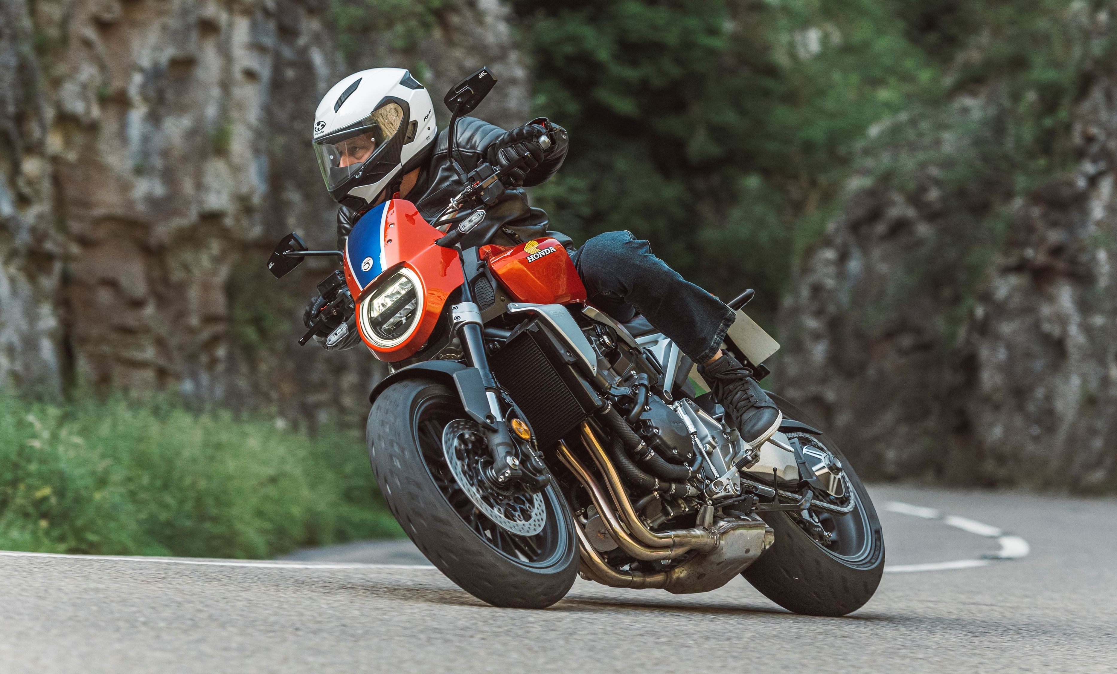 ban dac biet Honda CB1000R anh 2