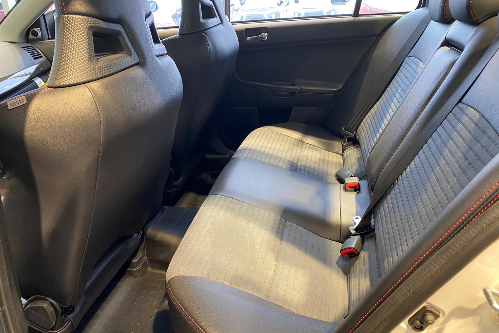 Chiec Mitsubishi Lancer Evo cuoi cung anh 9