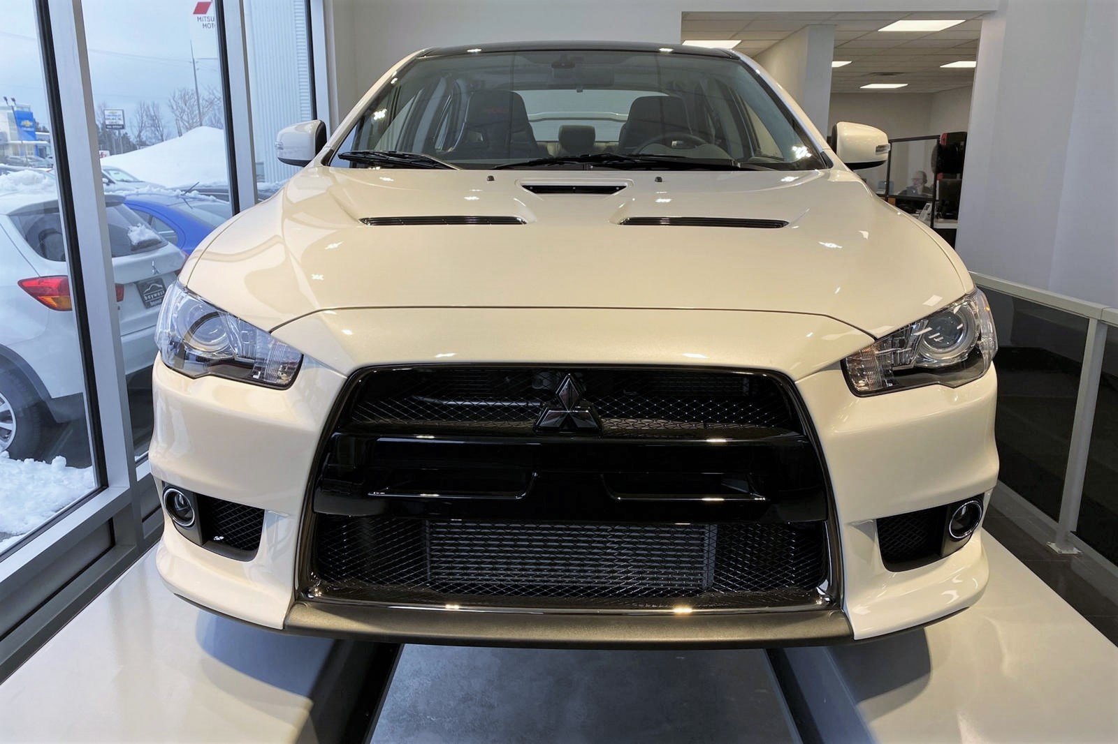 Chiec Mitsubishi Lancer Evo cuoi cung anh 2