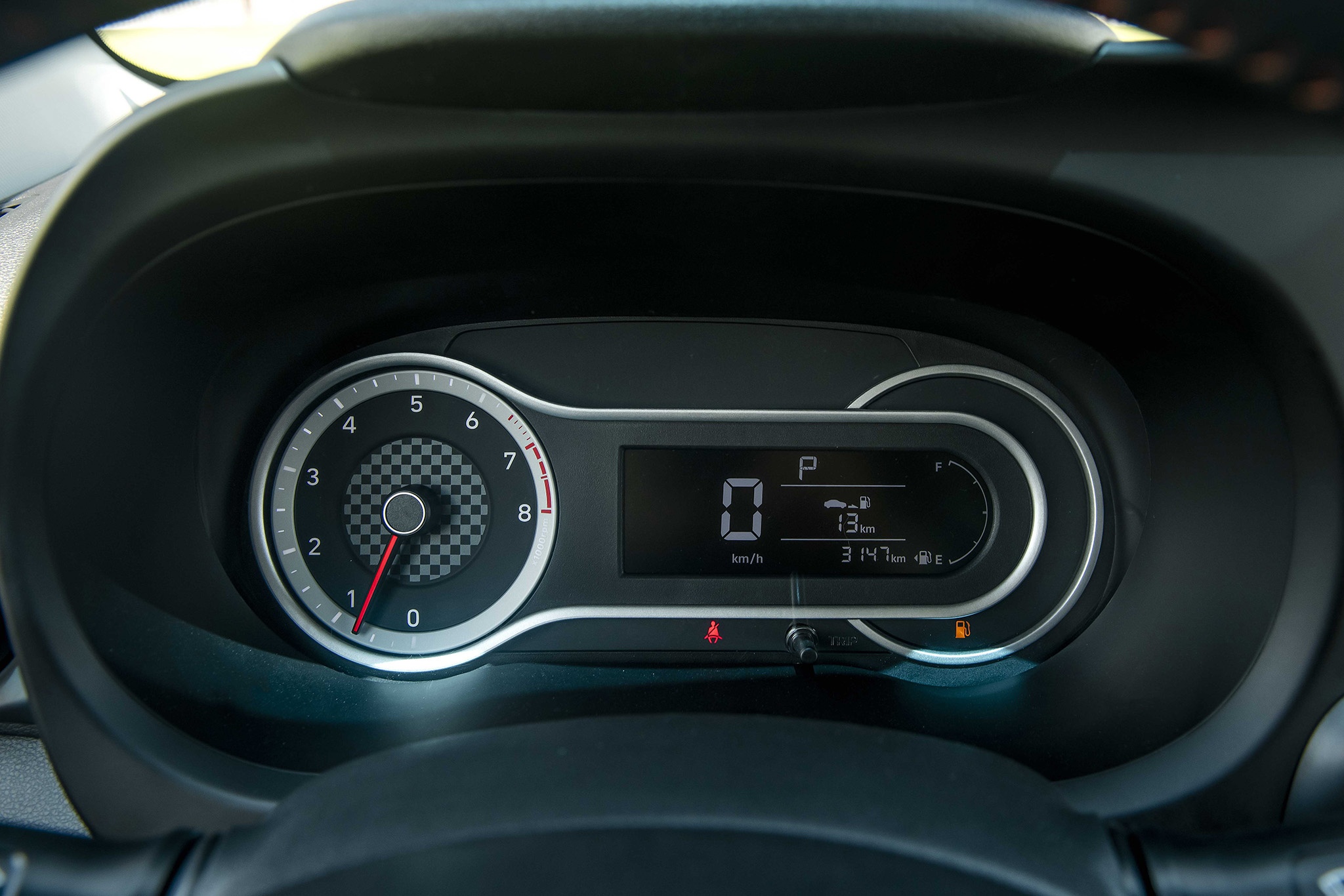 Hyundai Grand i10 2021 anh 10