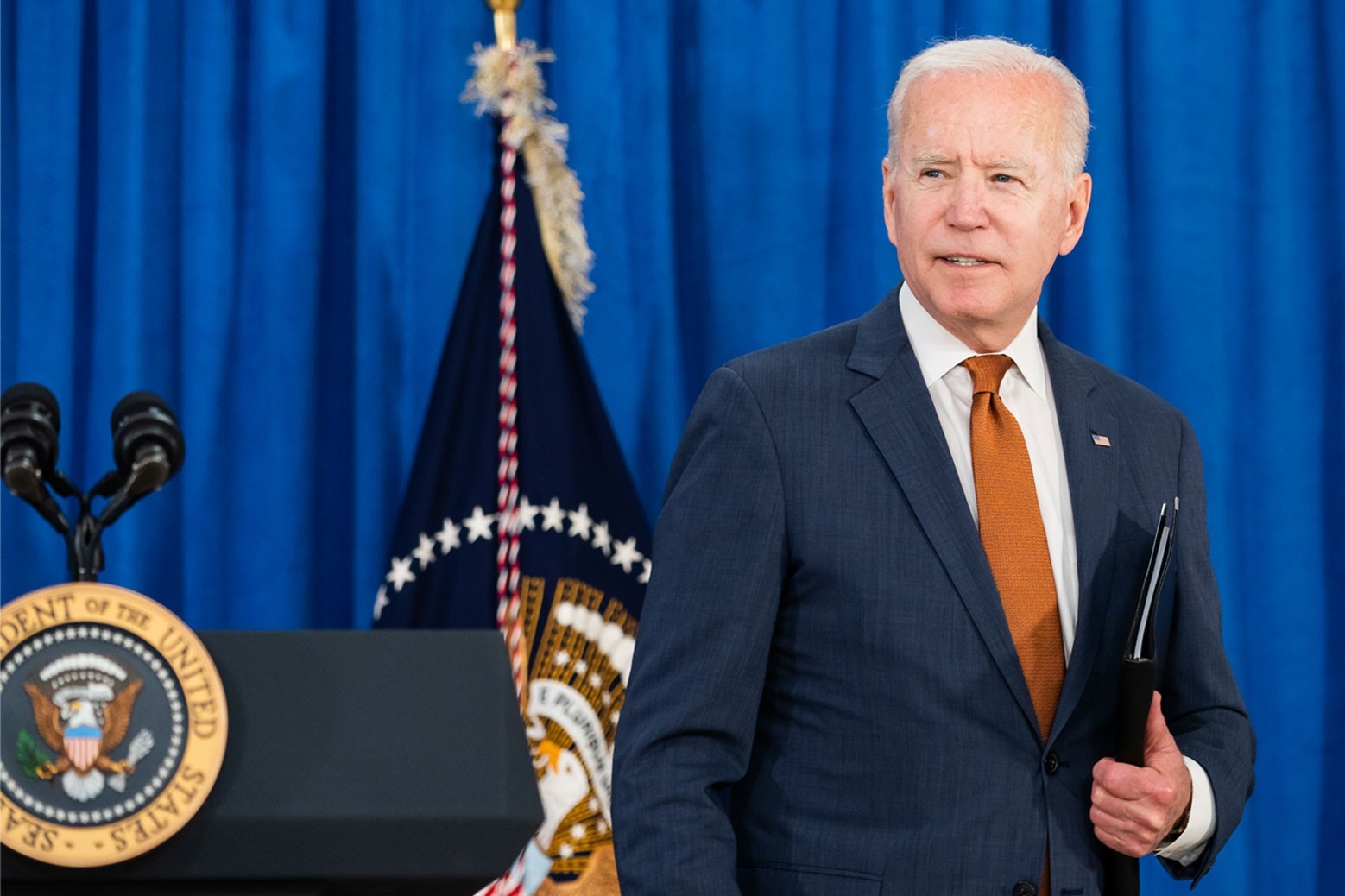 Tesla khong duoc Chinh phu My moi du hop bao ve xe dien hinh anh