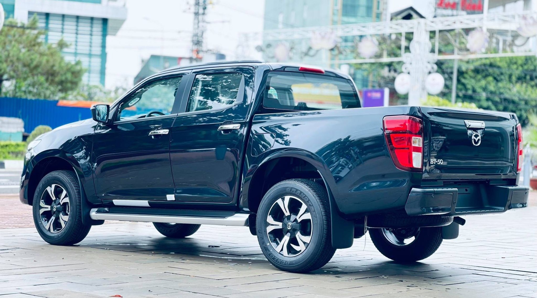 Mazda BT-50 2021 anh 2