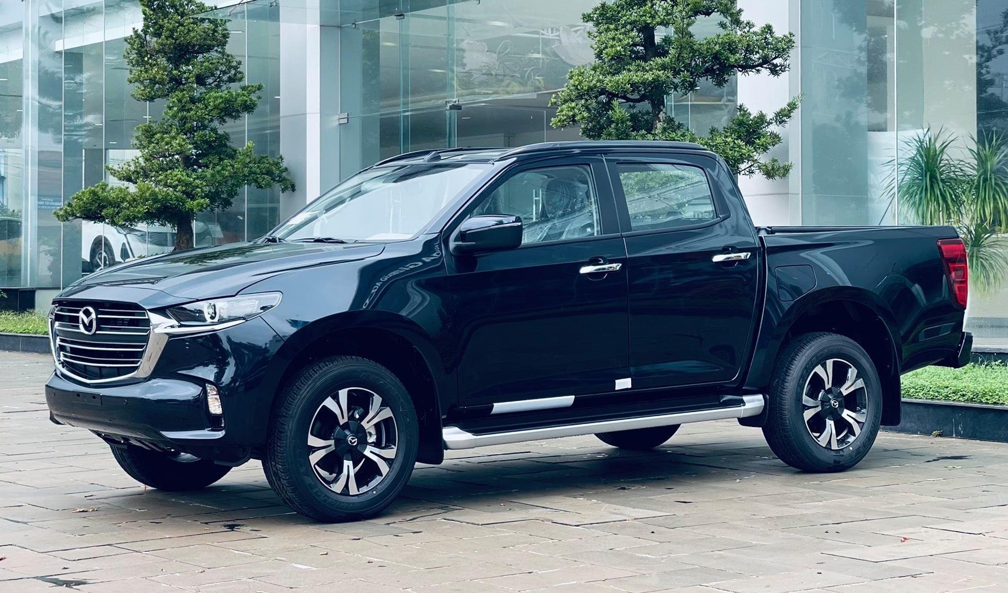 Mazda BT-50 vượt Mitsubishi Triton ảnh 1 Mazda BT-50 vuot Mitsubishi Triton anh 1