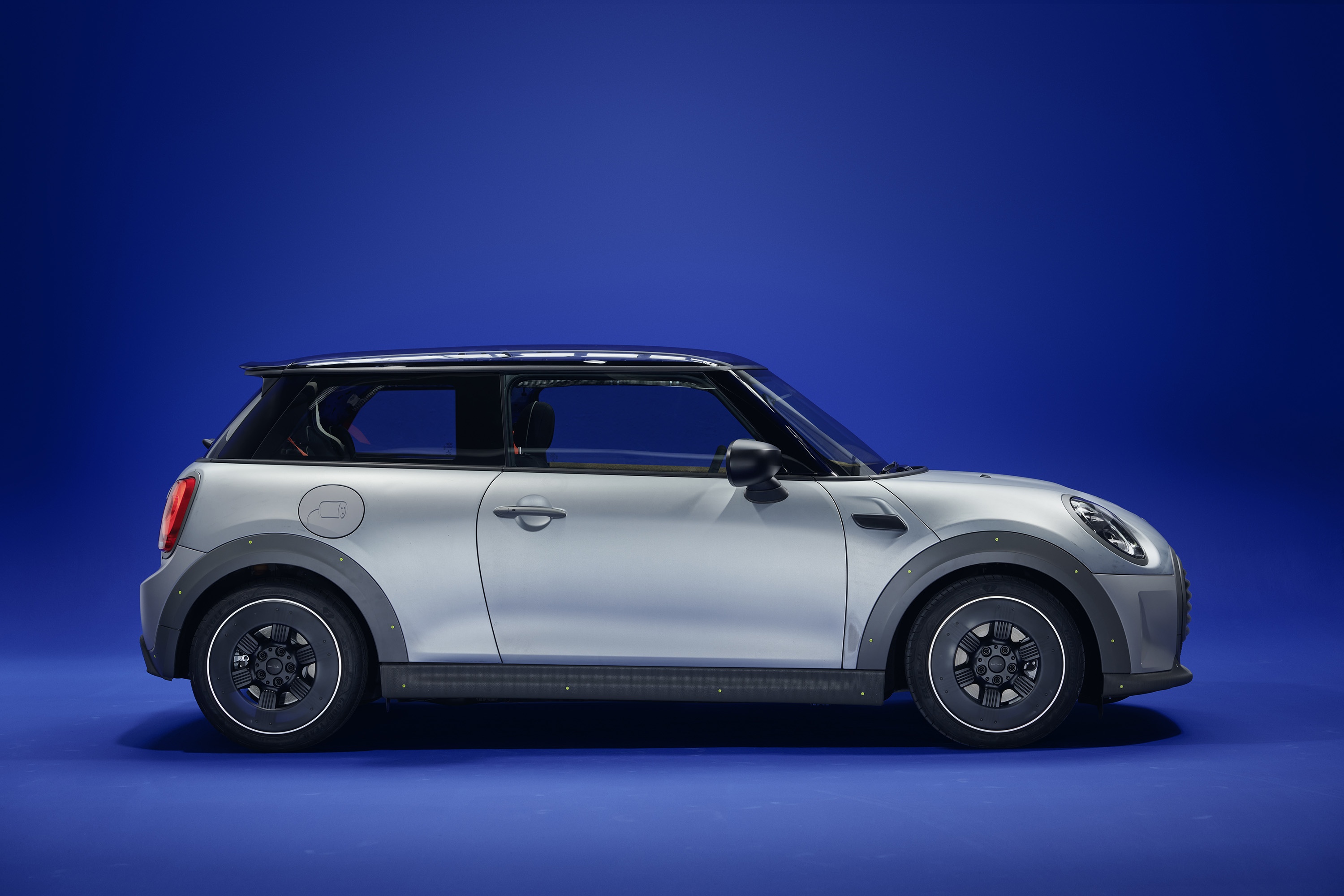 MINI Cooper chay dien anh 7