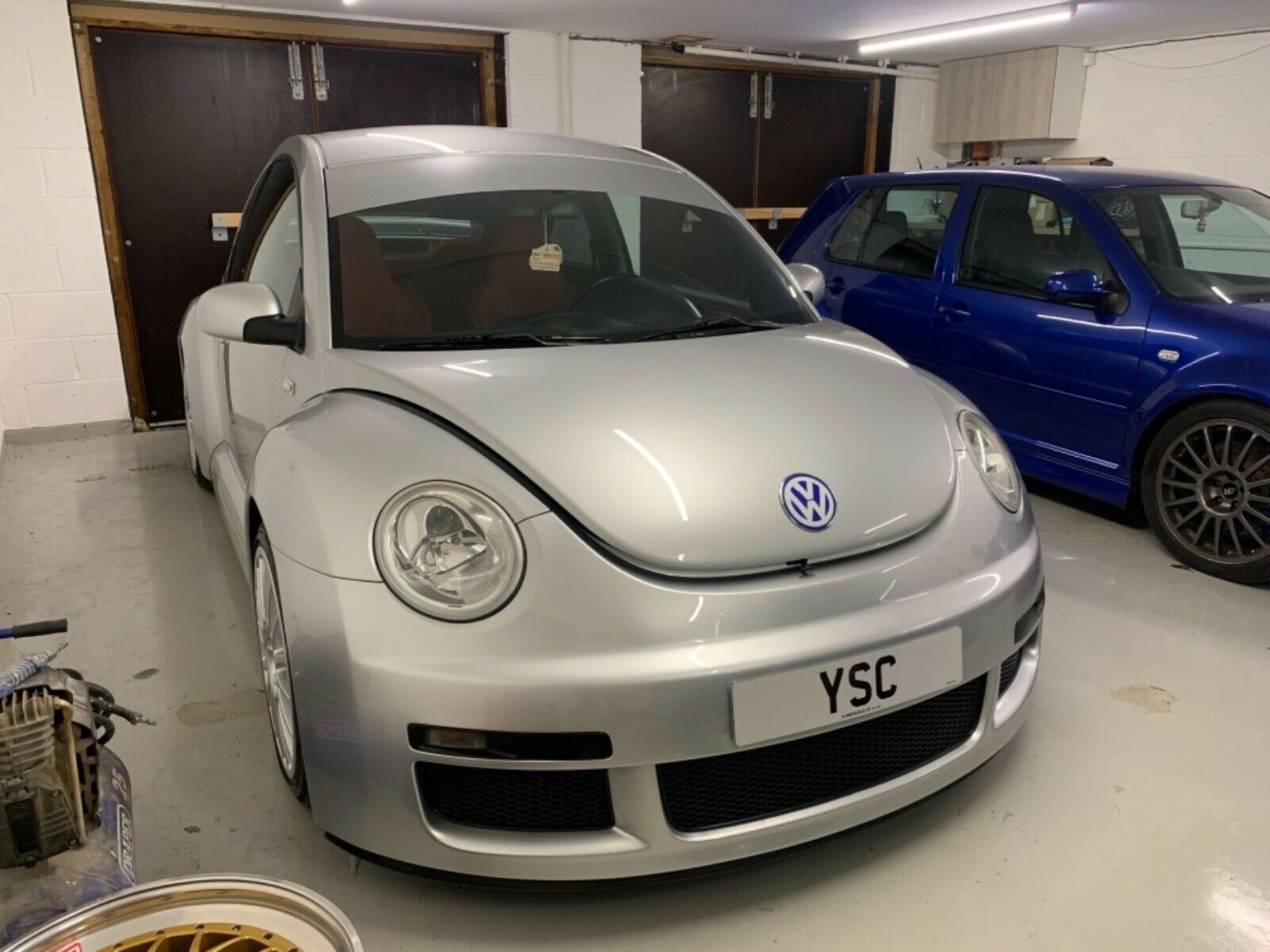 Volkswagen Beetle dung dong co V6 anh 2