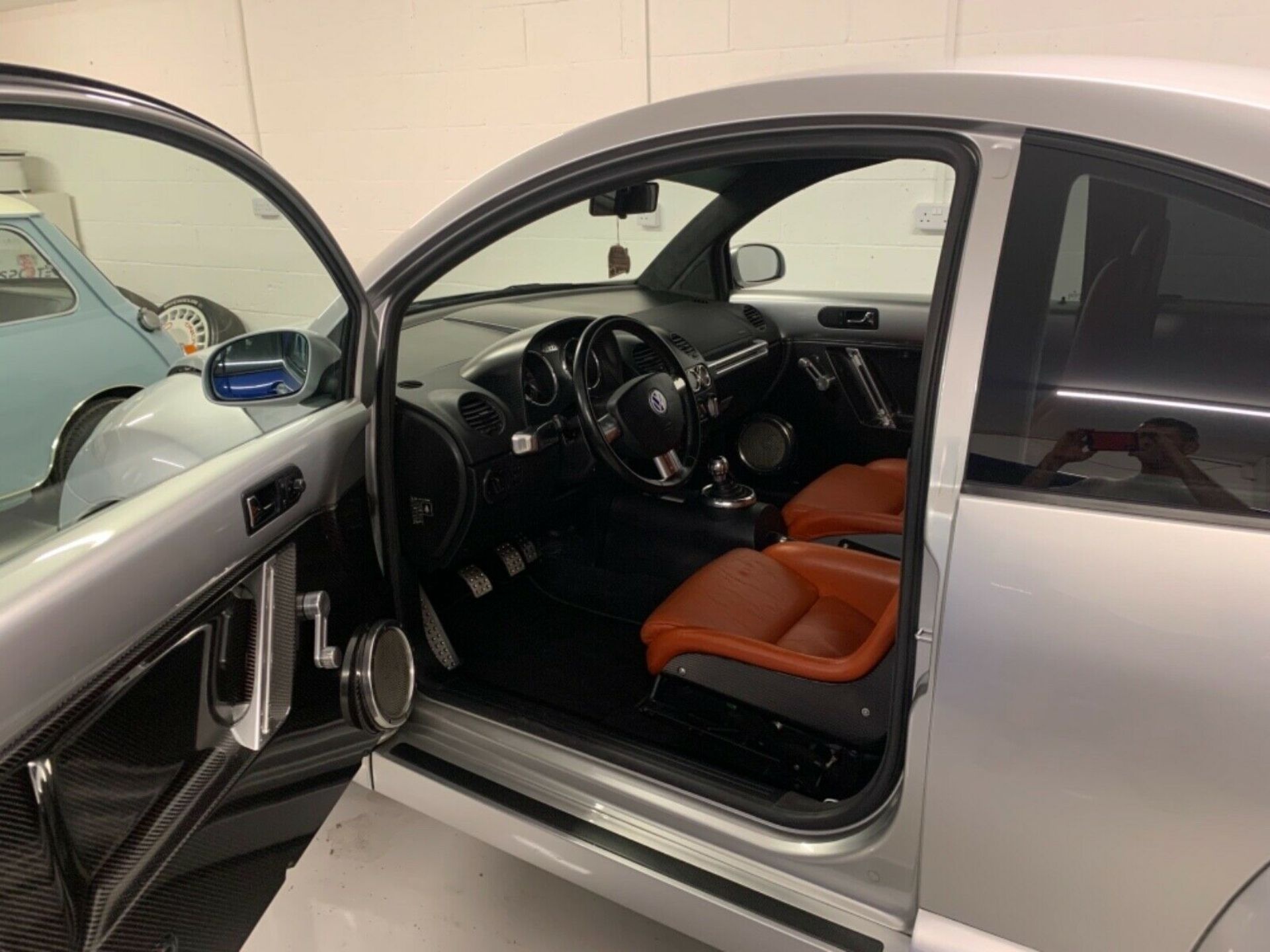 Volkswagen Beetle dung dong co V6 anh 5