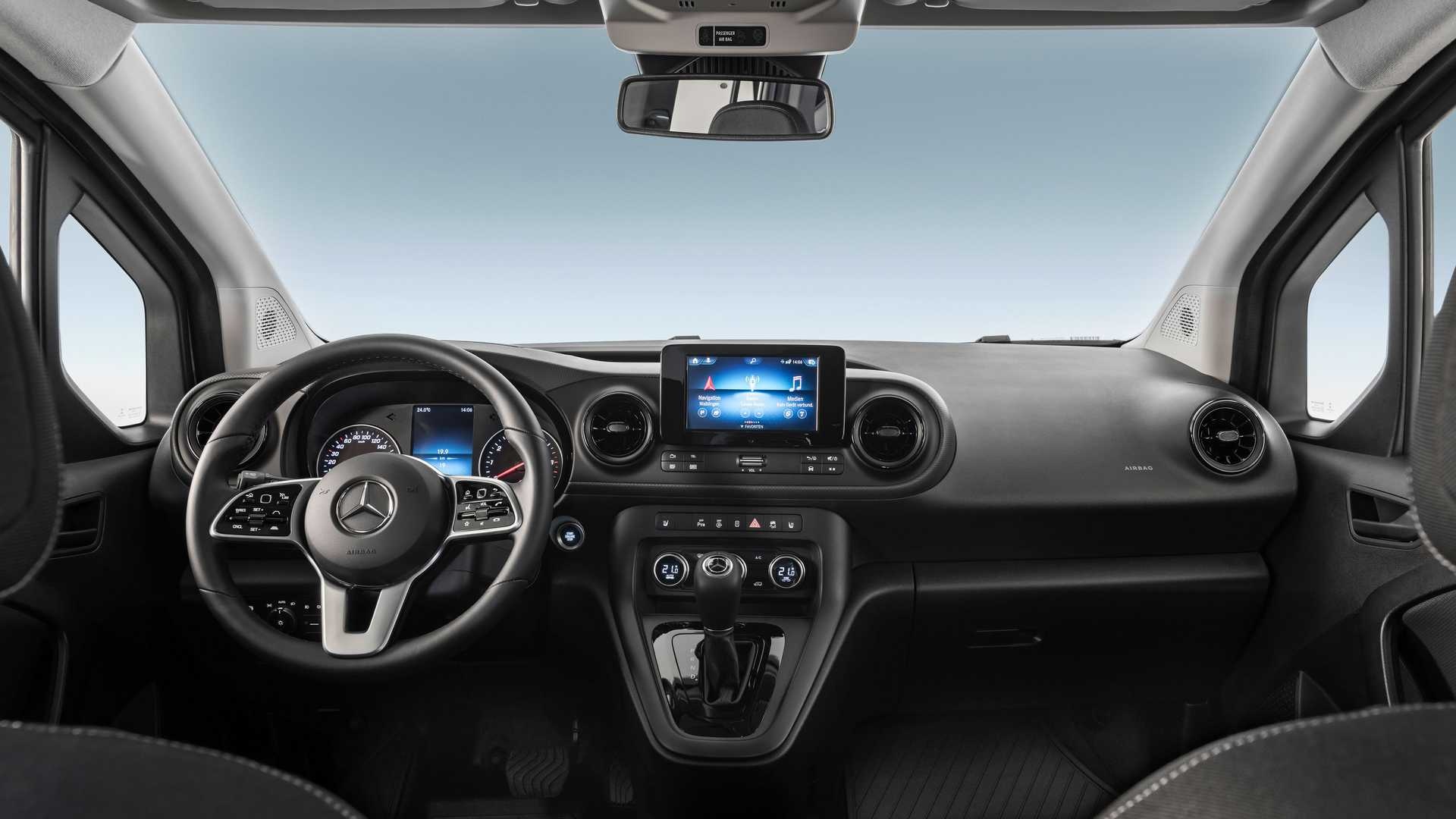 xe MPV co giuong ngu anh 10