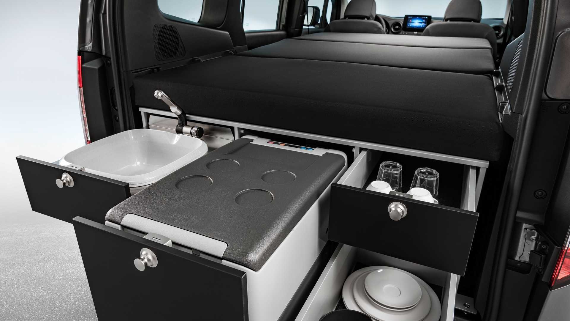 xe MPV có giường ngủ ảnh 9 xe MPV co giuong ngu anh 9