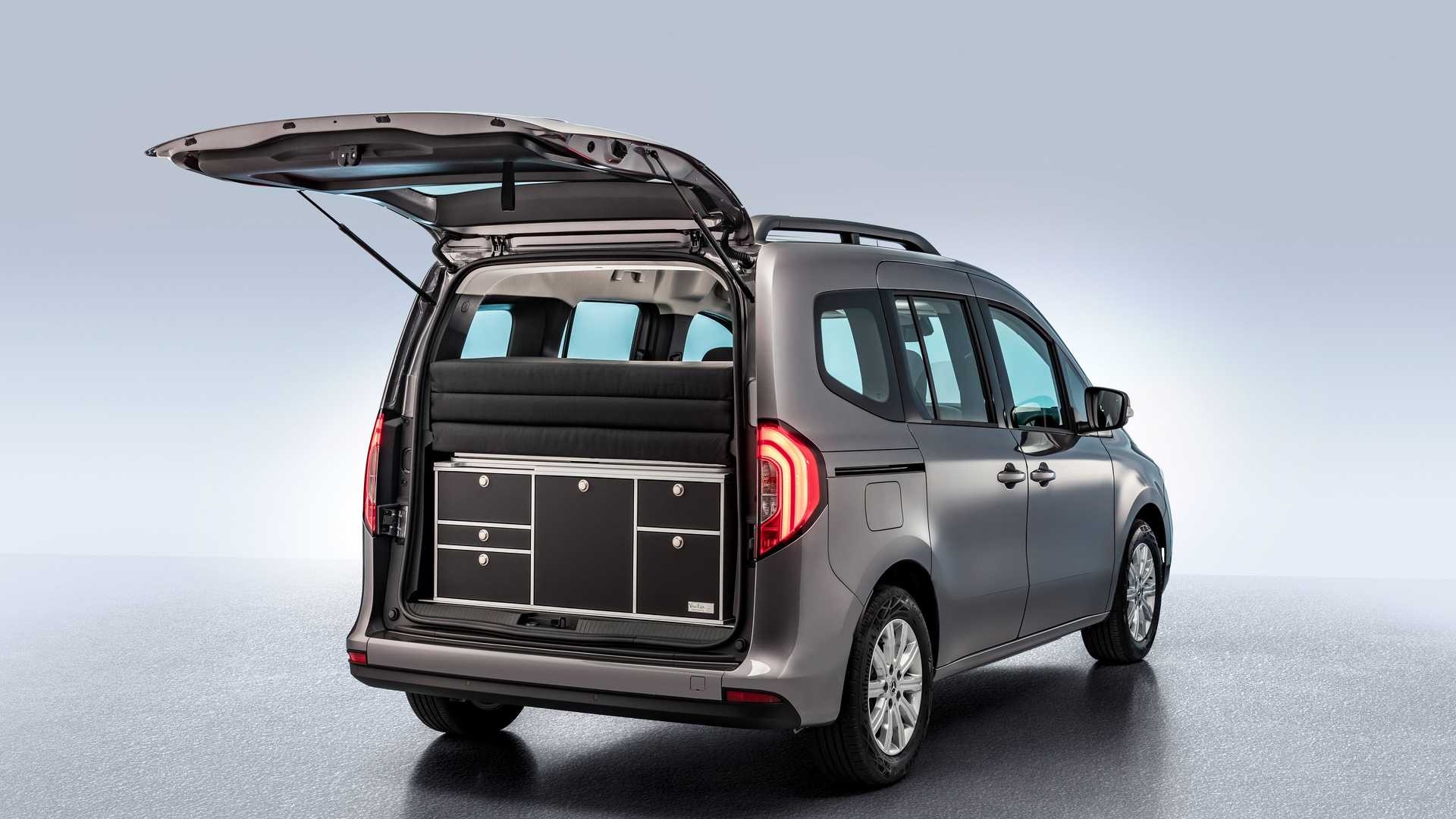 xe MPV co giuong ngu anh 5