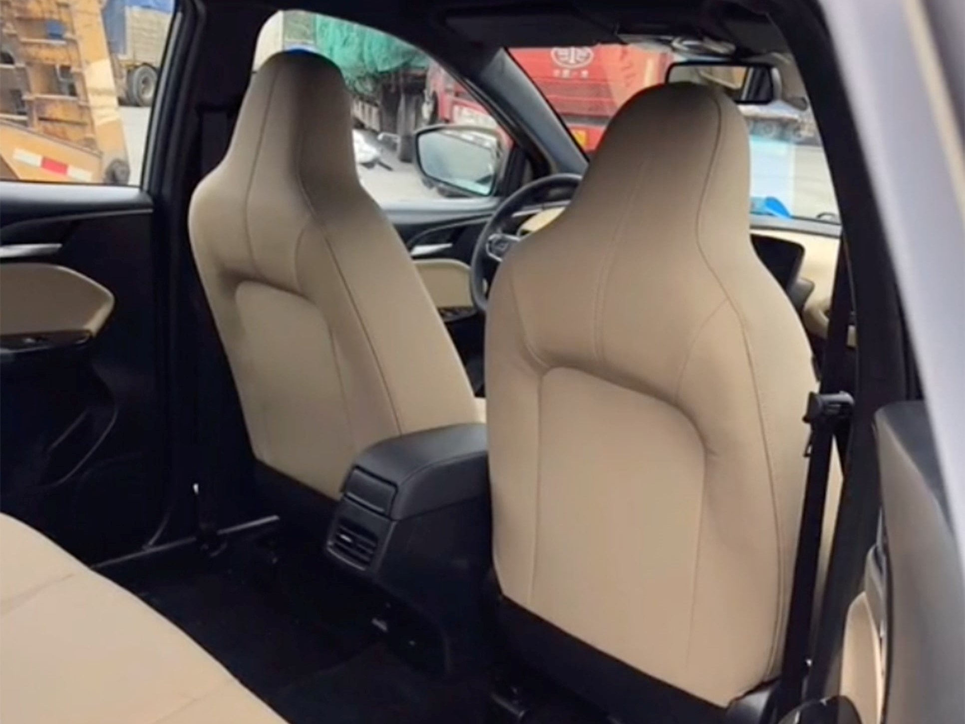 VinFast VF e34 anh 3