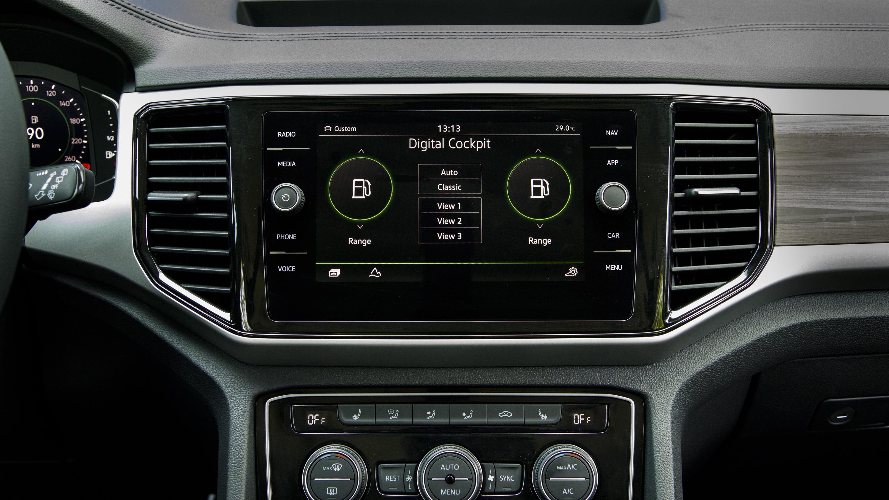 SUV co lon Volkswagen Teramont anh 8