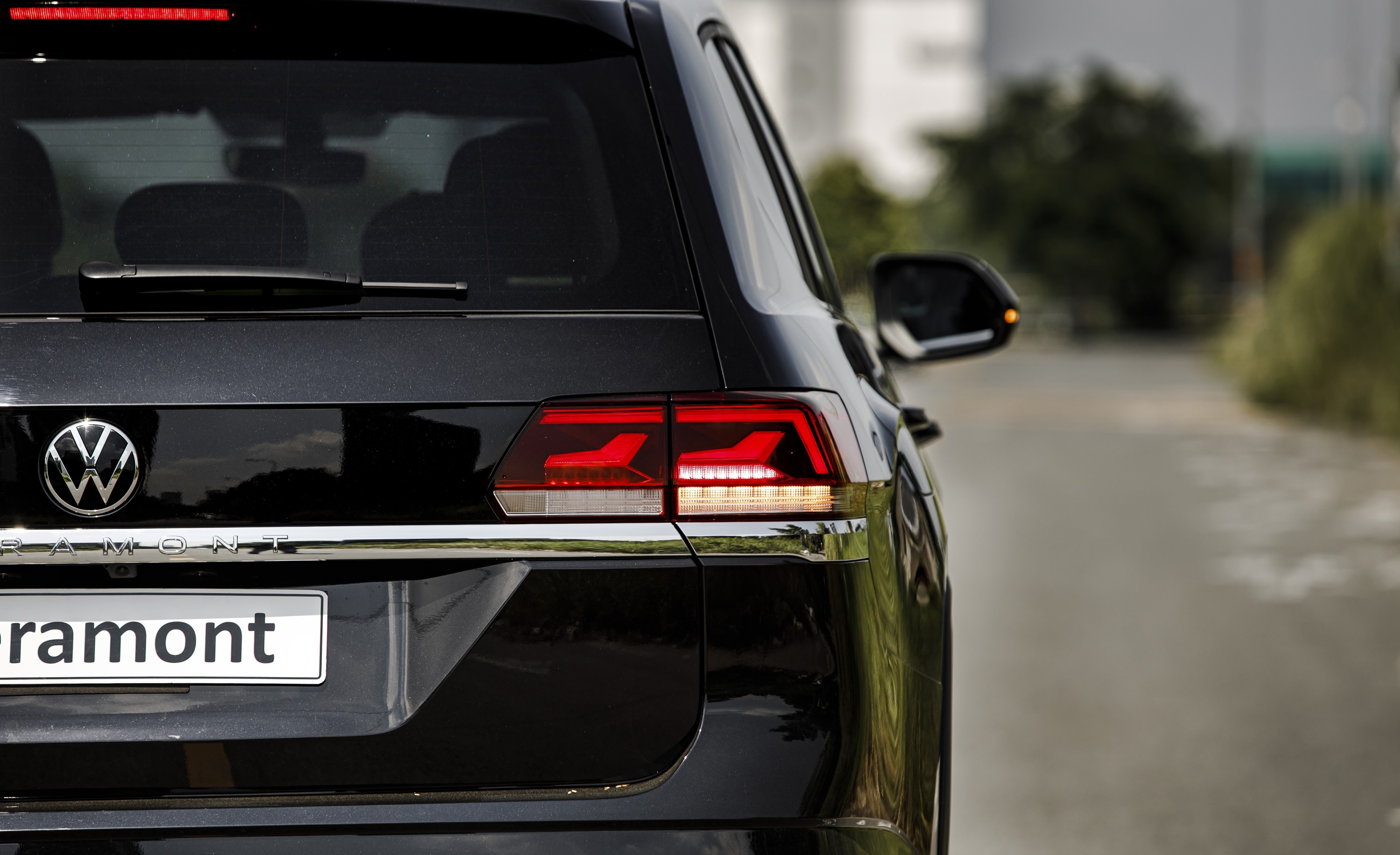 SUV co lon Volkswagen Teramont anh 5