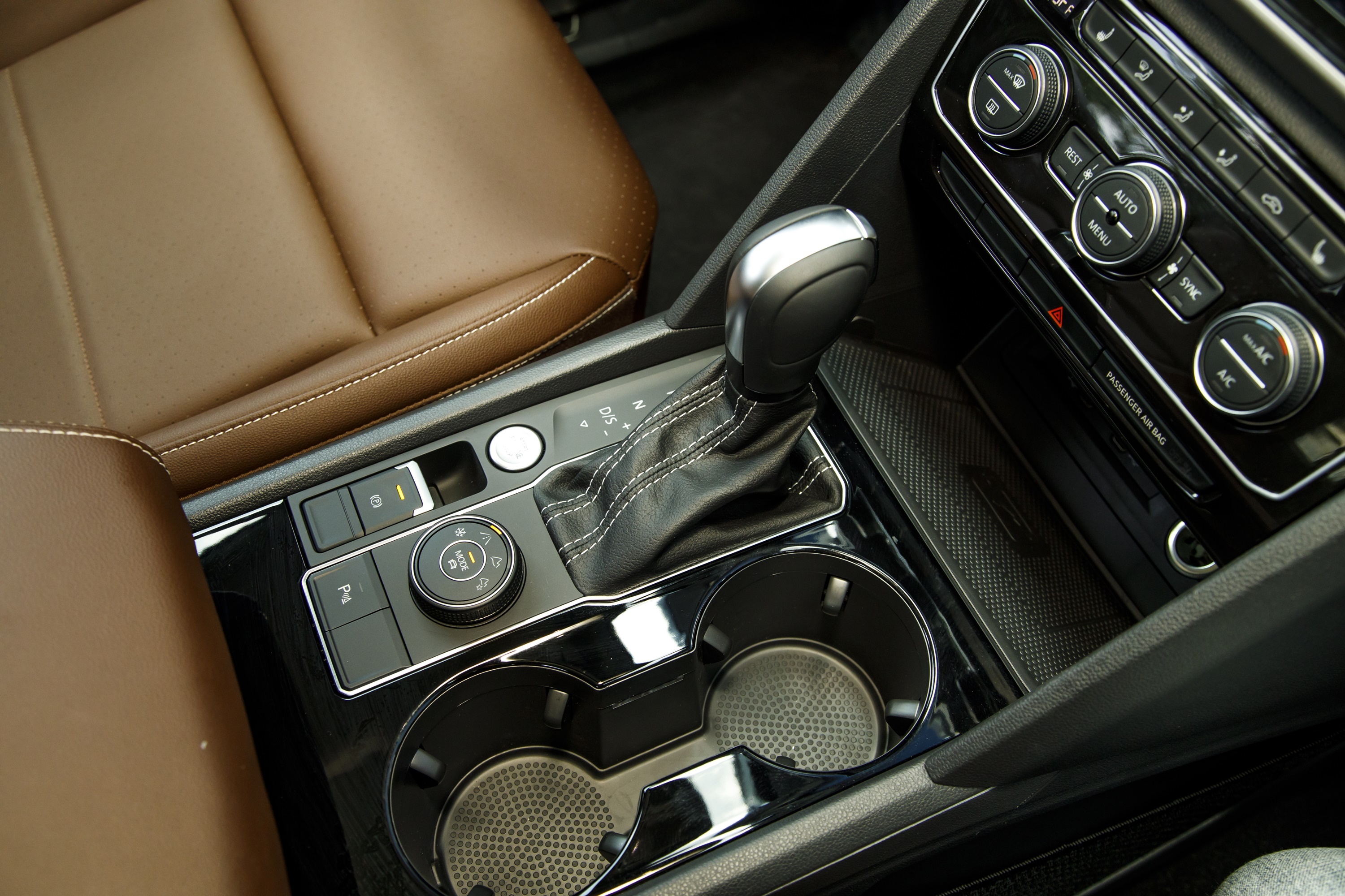 SUV 7 cho sap ra mat tai Viet Nam anh 18