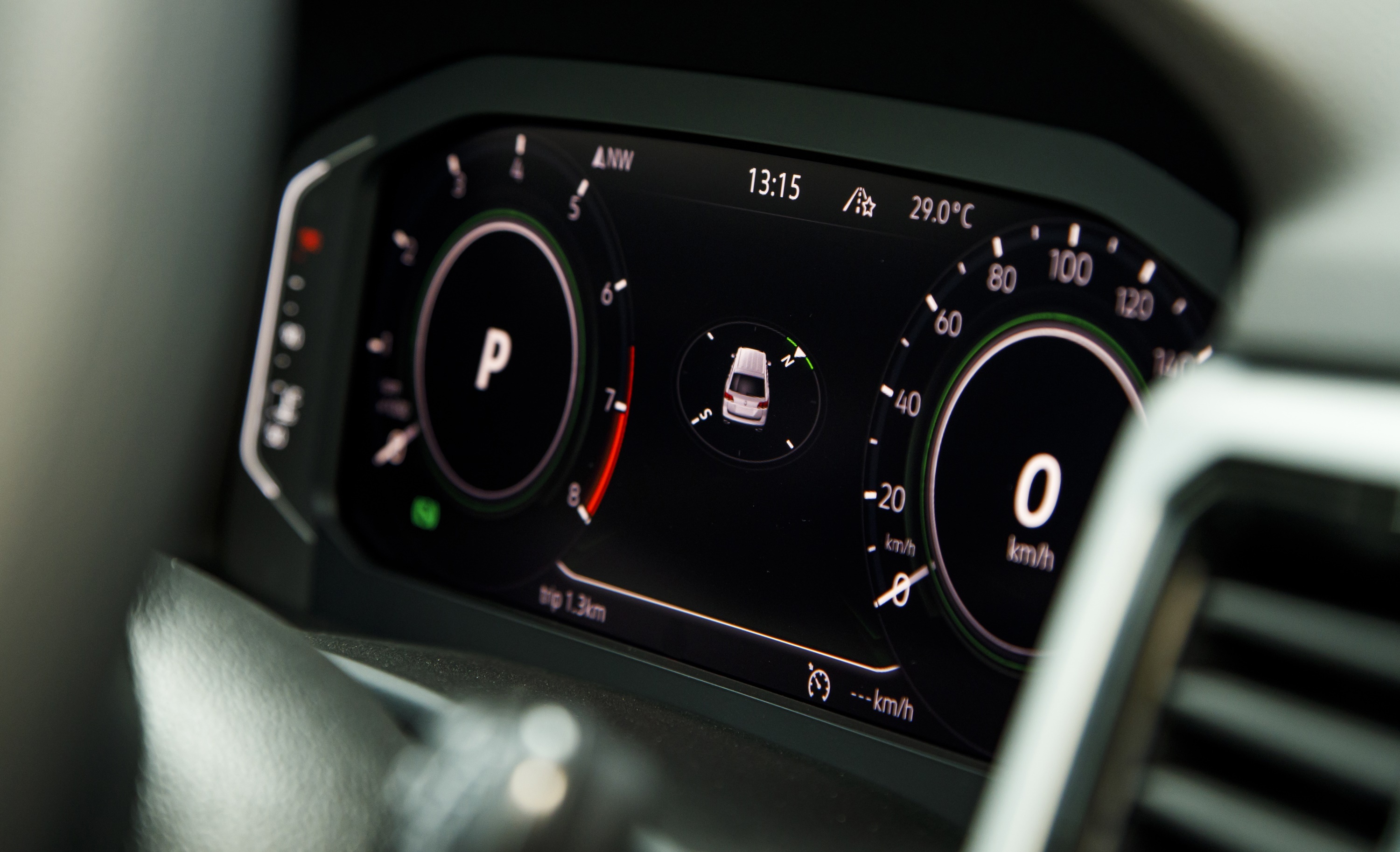 SUV 7 cho sap ra mat tai Viet Nam anh 16