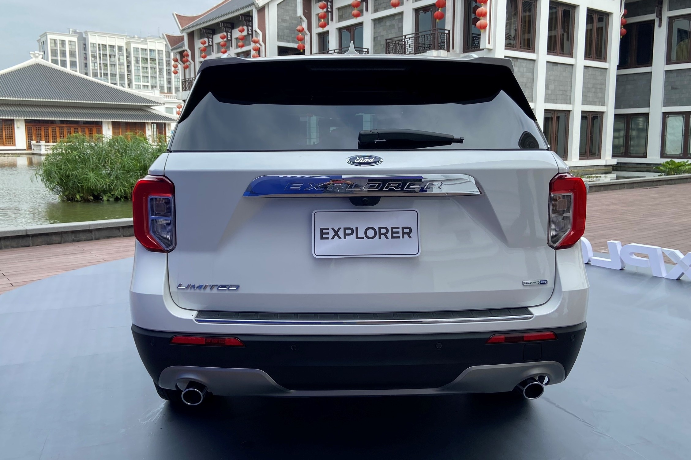 Ford Explorer 2022 anh 6