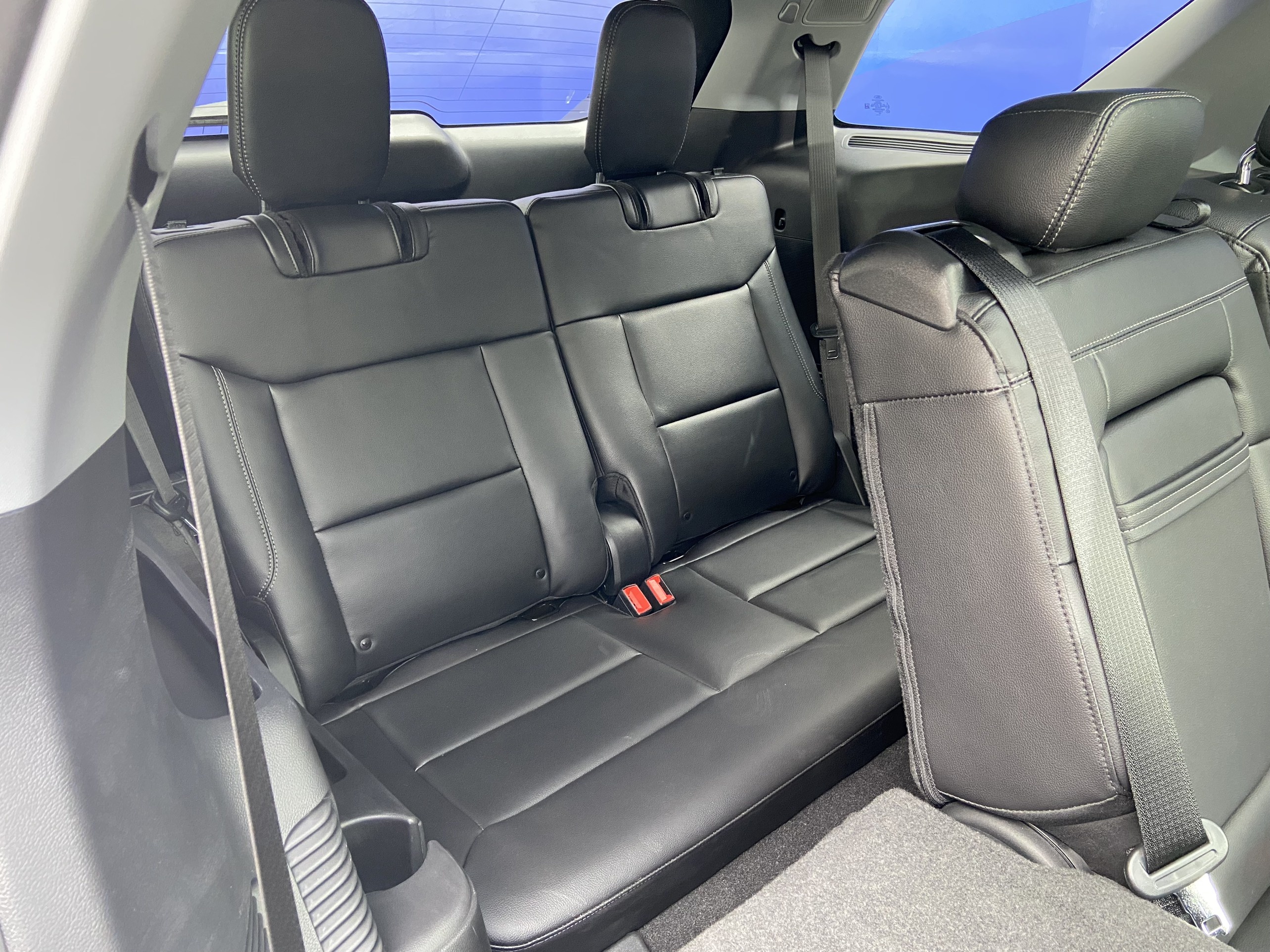 Ford Explorer 2022 anh 8