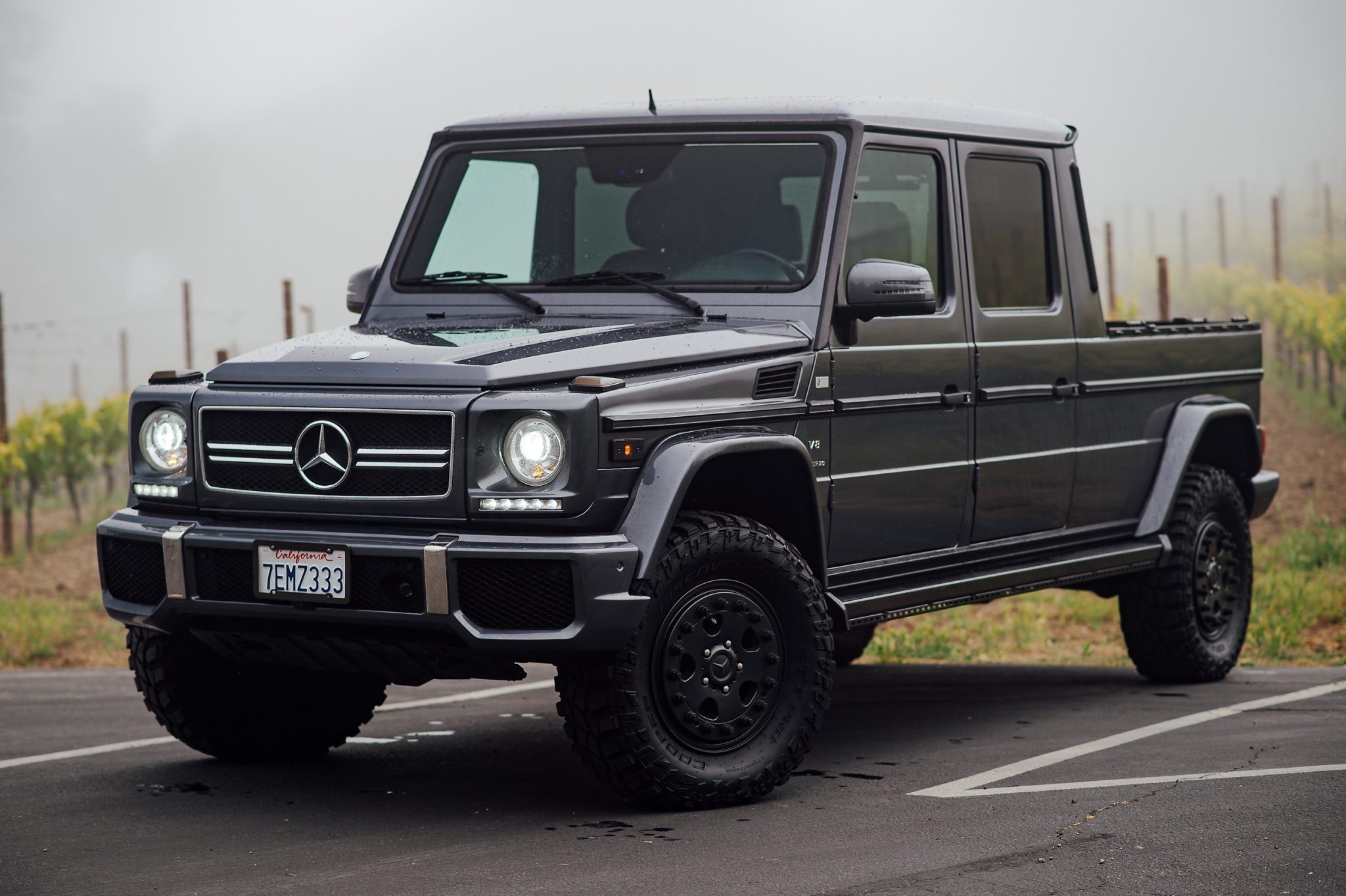 Mercedes-Benz G-Class do thanh xe ban tai co gia tu 60.000 USD hinh anh