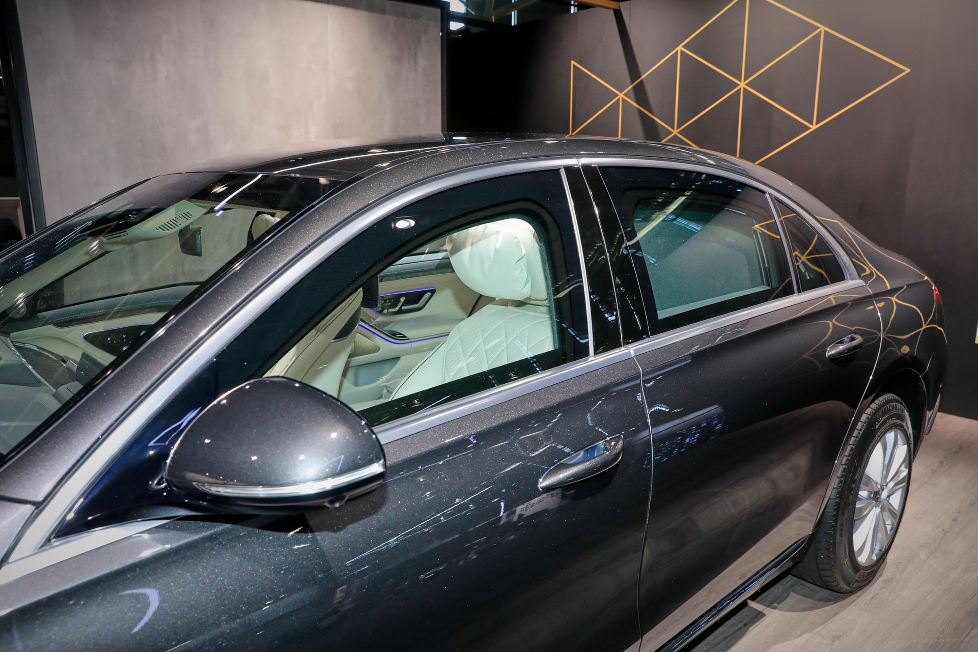 Mercedes-Benz S-Class boc thep anh 3