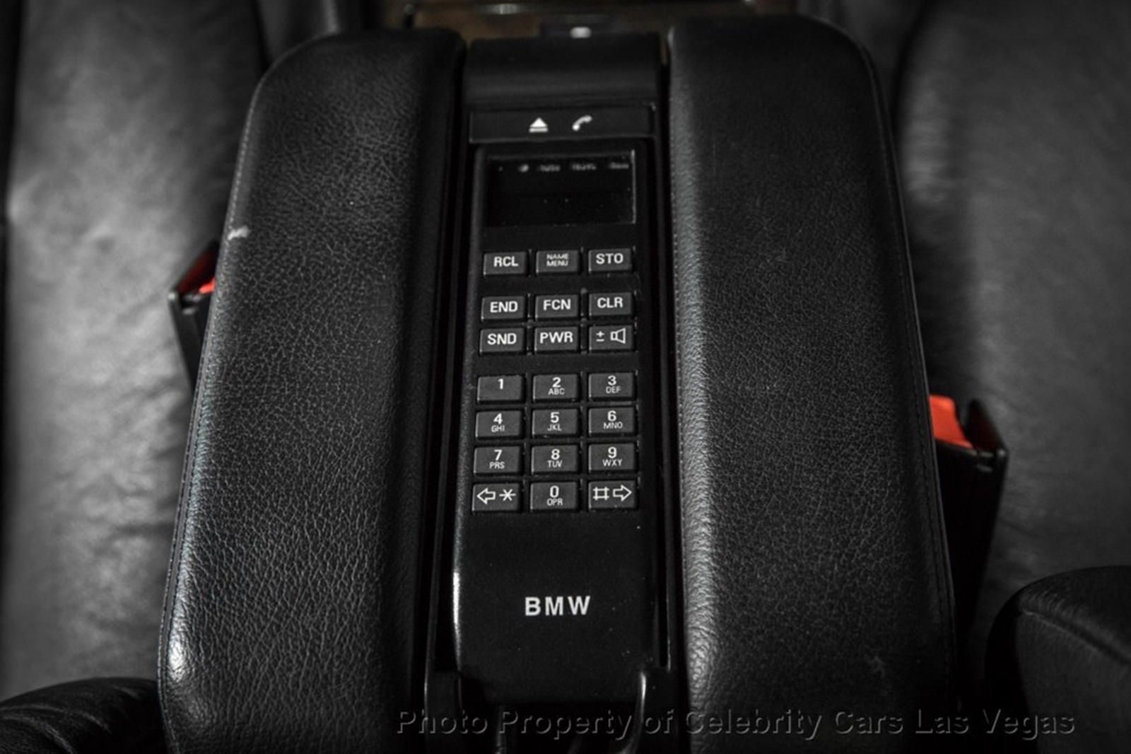 BMW 7-Series của cố rapper Tupac ảnh 9 BMW 7-Series cua co rapper Tupac anh 9