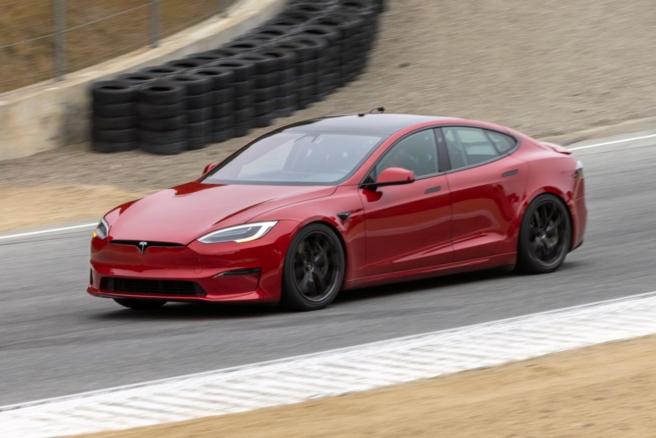 Tesla danh bai ky luc cua Porsche tai truong dua Nurburgring hinh anh