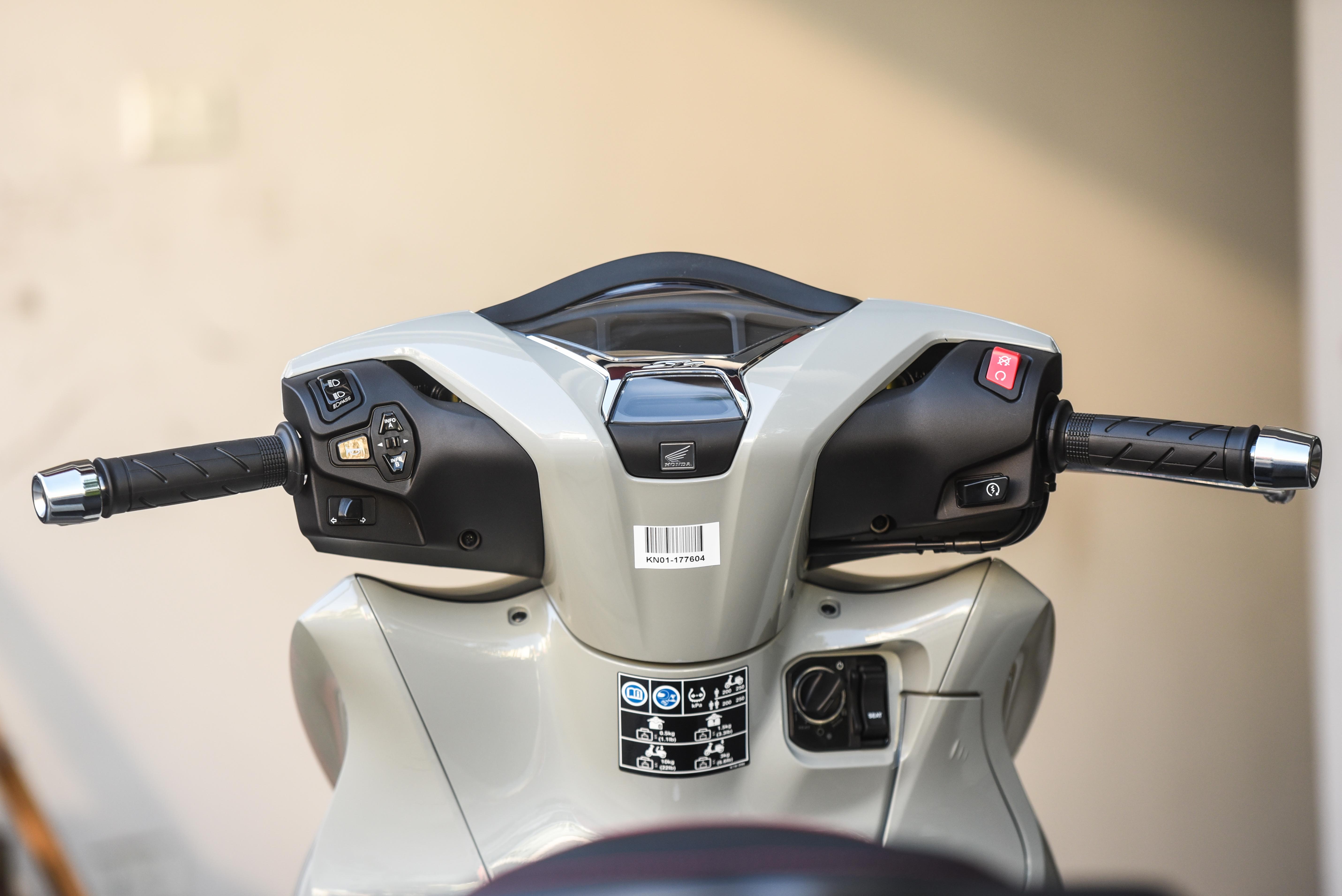 Honda SH 350i ảnh 11 Honda SH 350i anh 11