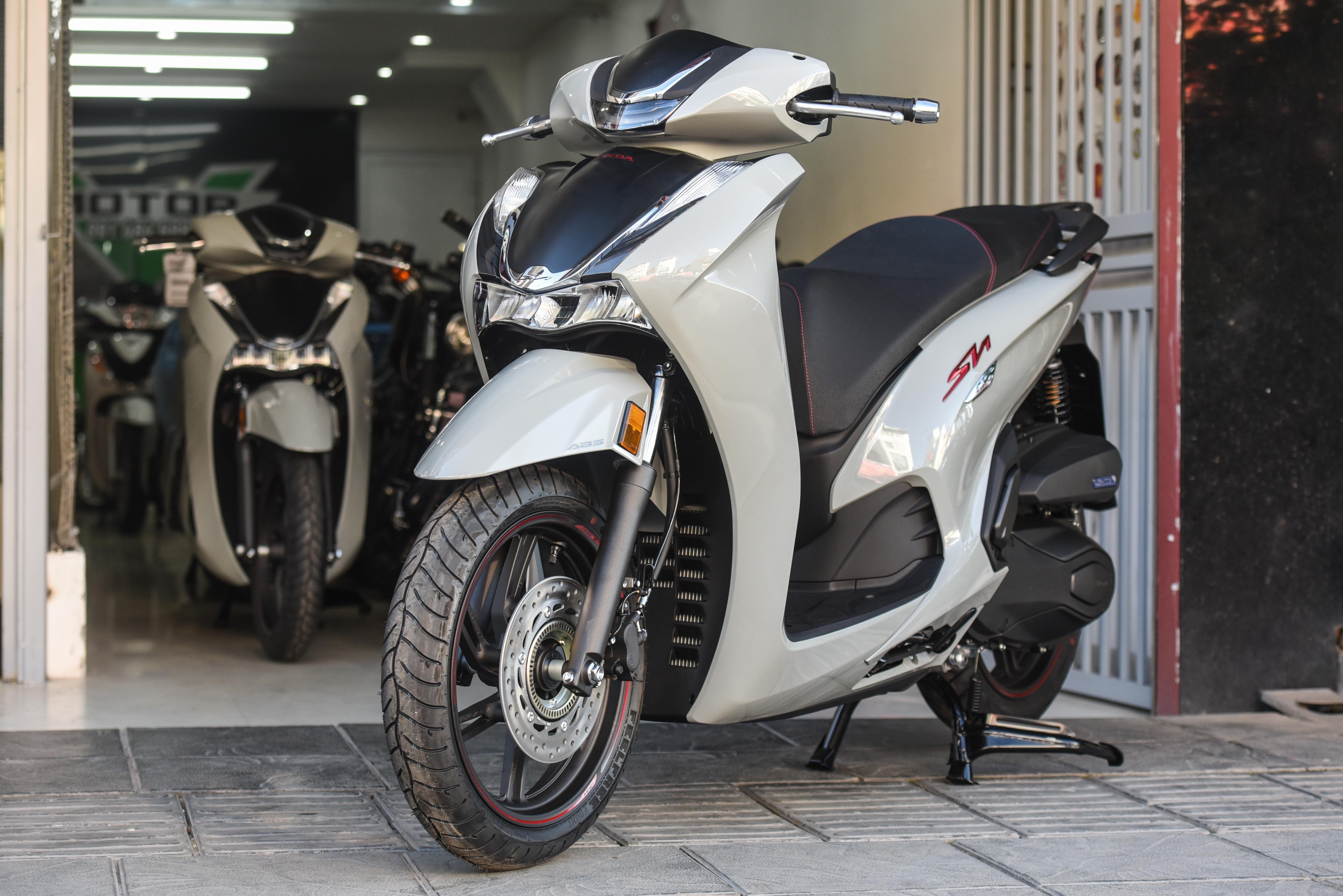 Honda SH 350i ảnh 4 Honda SH 350i anh 4