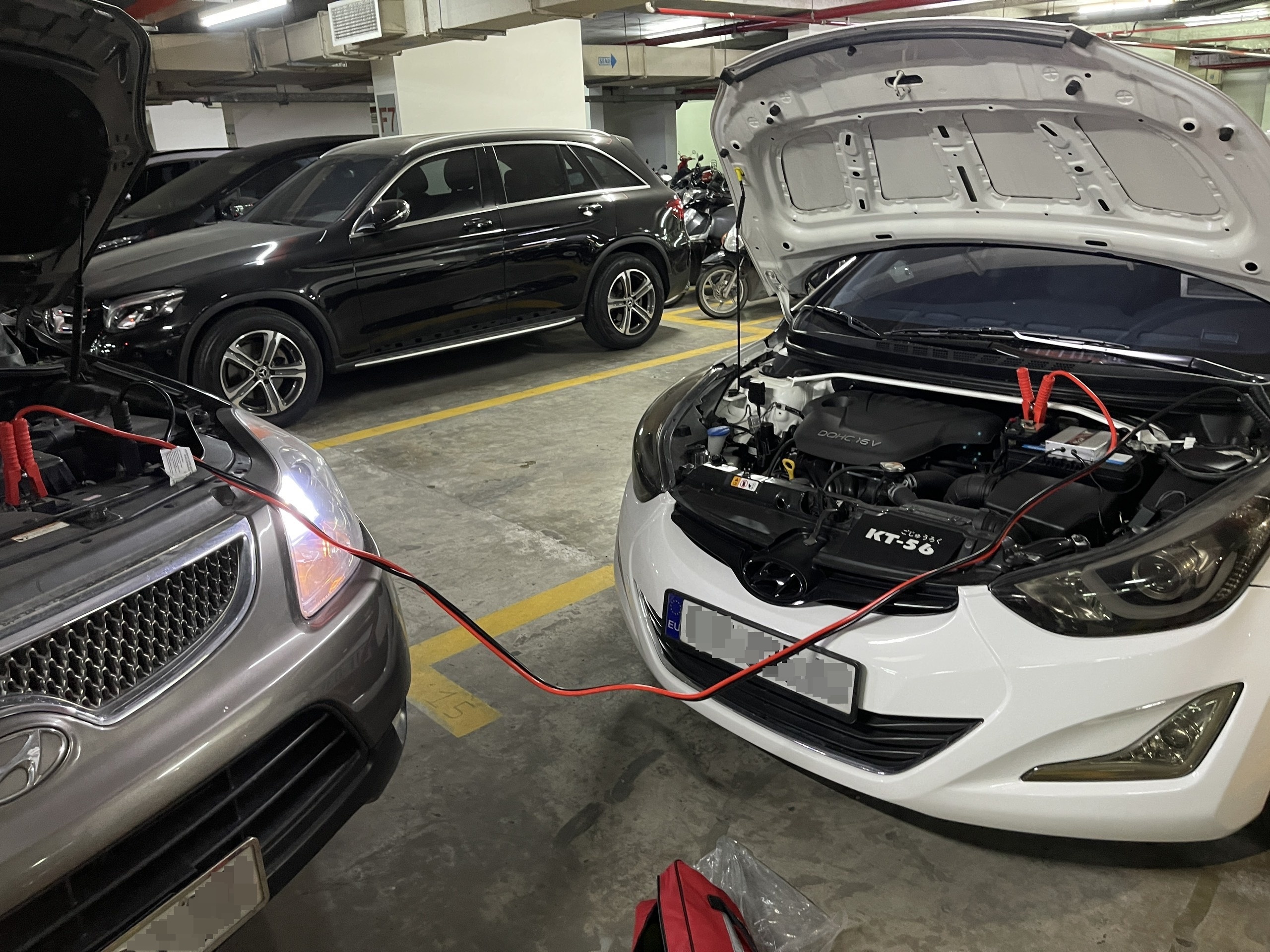 xe chết bình ắc-quy ảnh 1 xe chet binh ac-quy anh 1