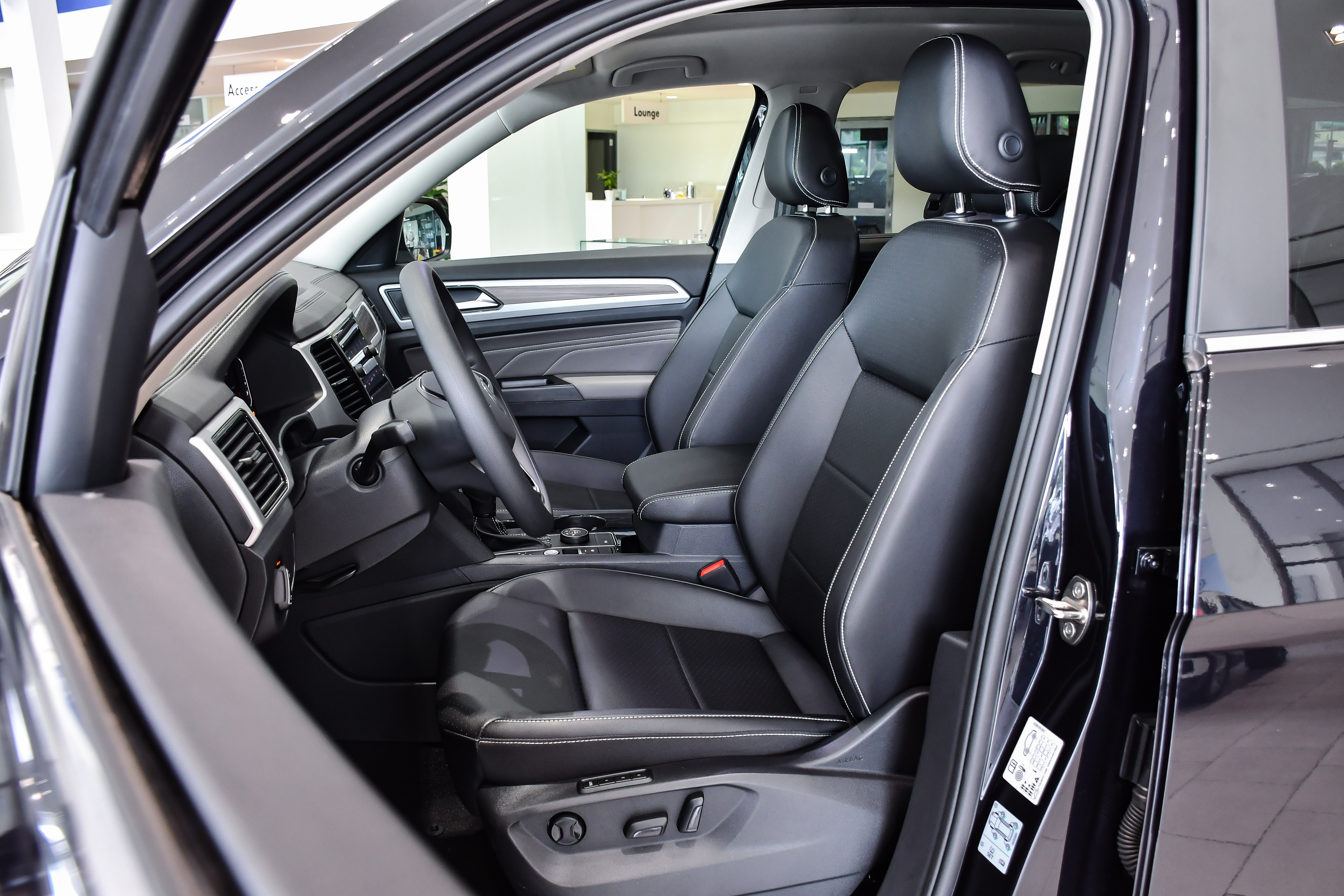 Volkswagen Teramont giá 2, 349 tỷ ảnh 14 Volkswagen Teramont gia 2, 349 ty anh 14