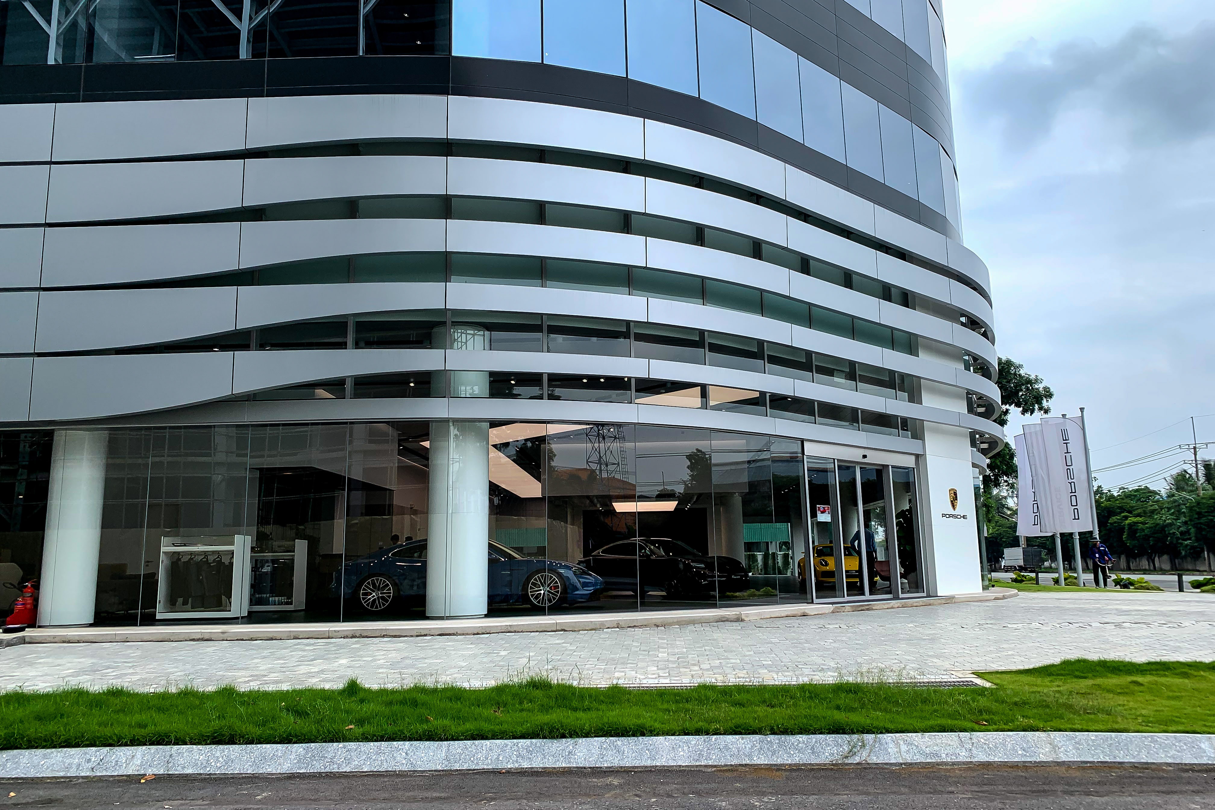 showroom siêu xe ảnh 6 showroom sieu xe anh 6