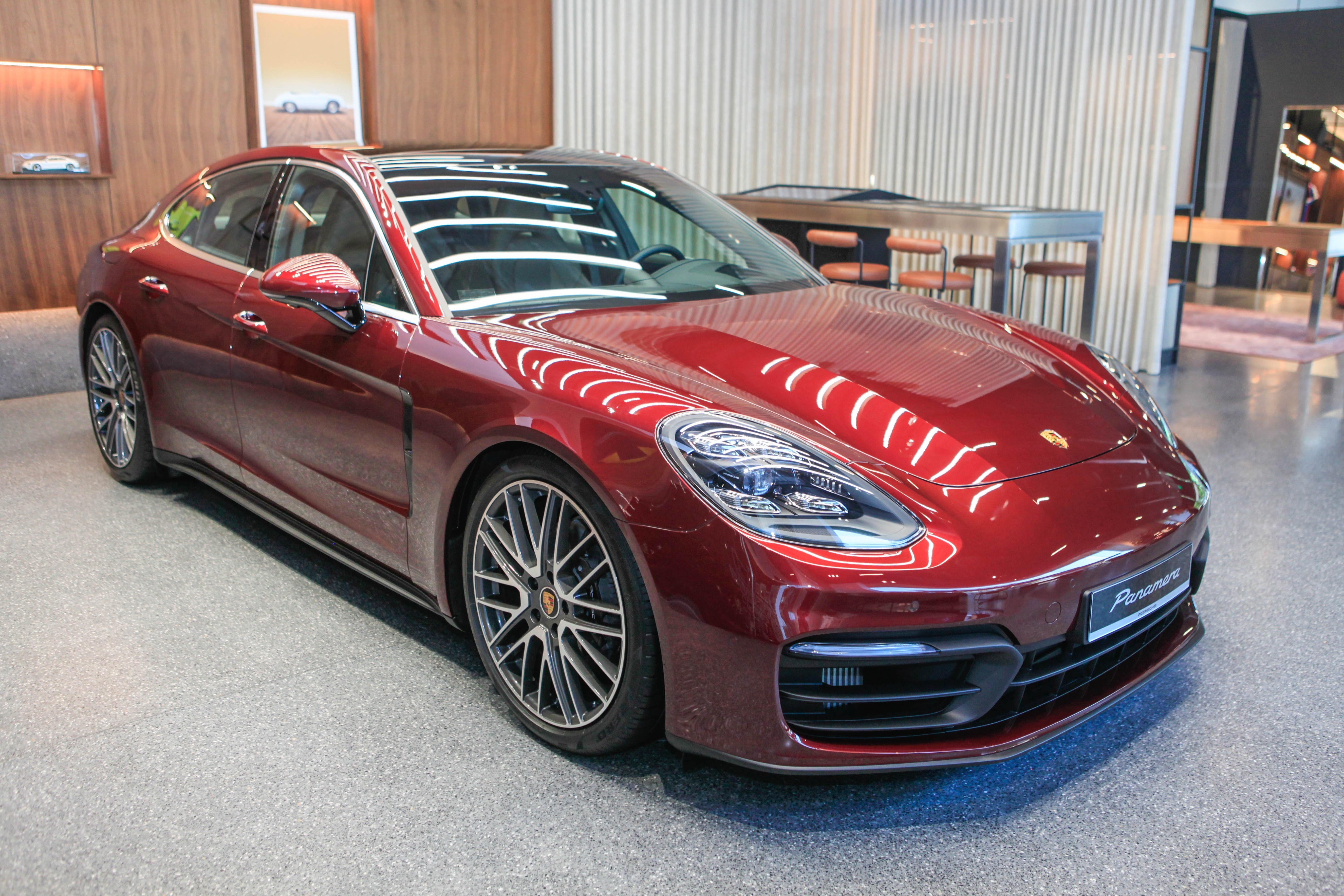 Cac lua chon sedan the thao co lon gia tu 5 ty dong tai Viet Nam hinh anh