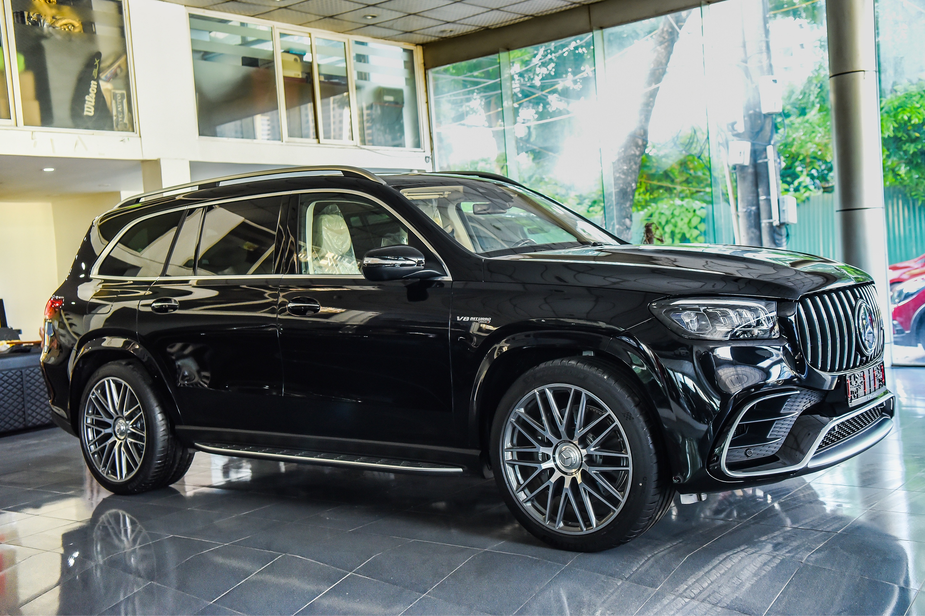 Chi tiet Mercedes-AMG GLS 63 2021 dau tien tai Viet Nam hinh anh