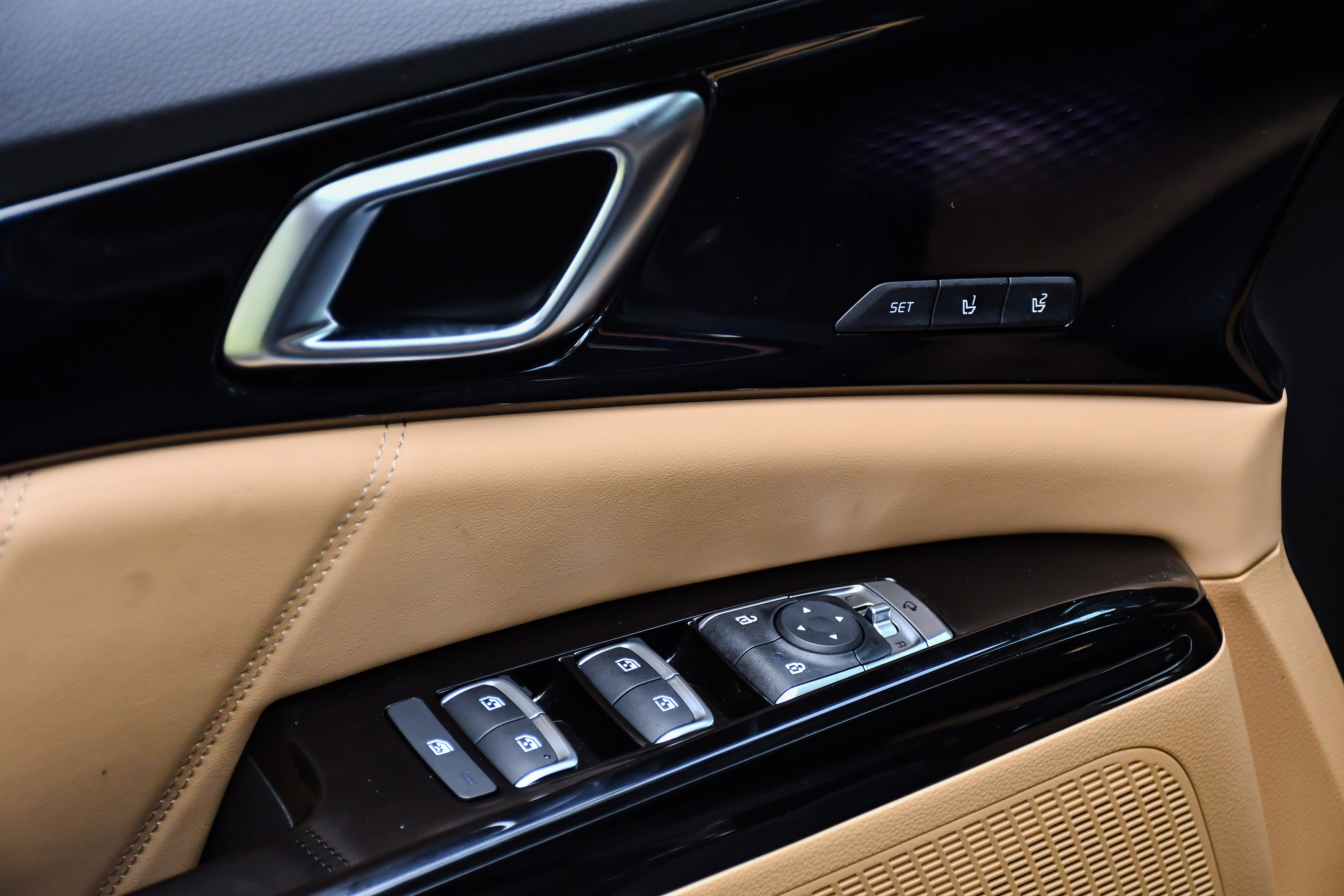 Kia Carnival gia 1, 199-1, 839 ty dong,   MPV co lon anh 27