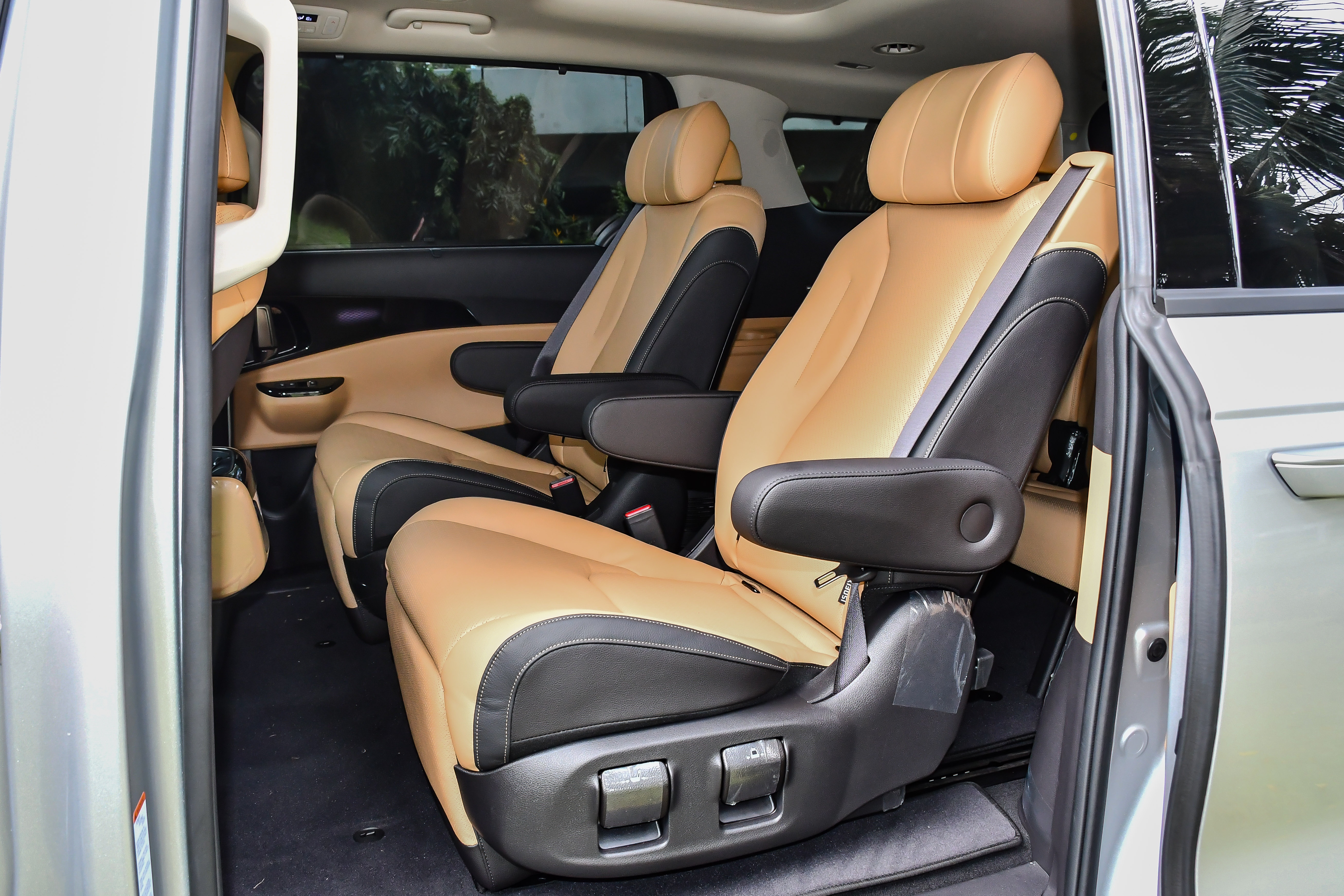 Kia Carnival gia 1, 199-1, 839 ty dong,   MPV co lon anh 16