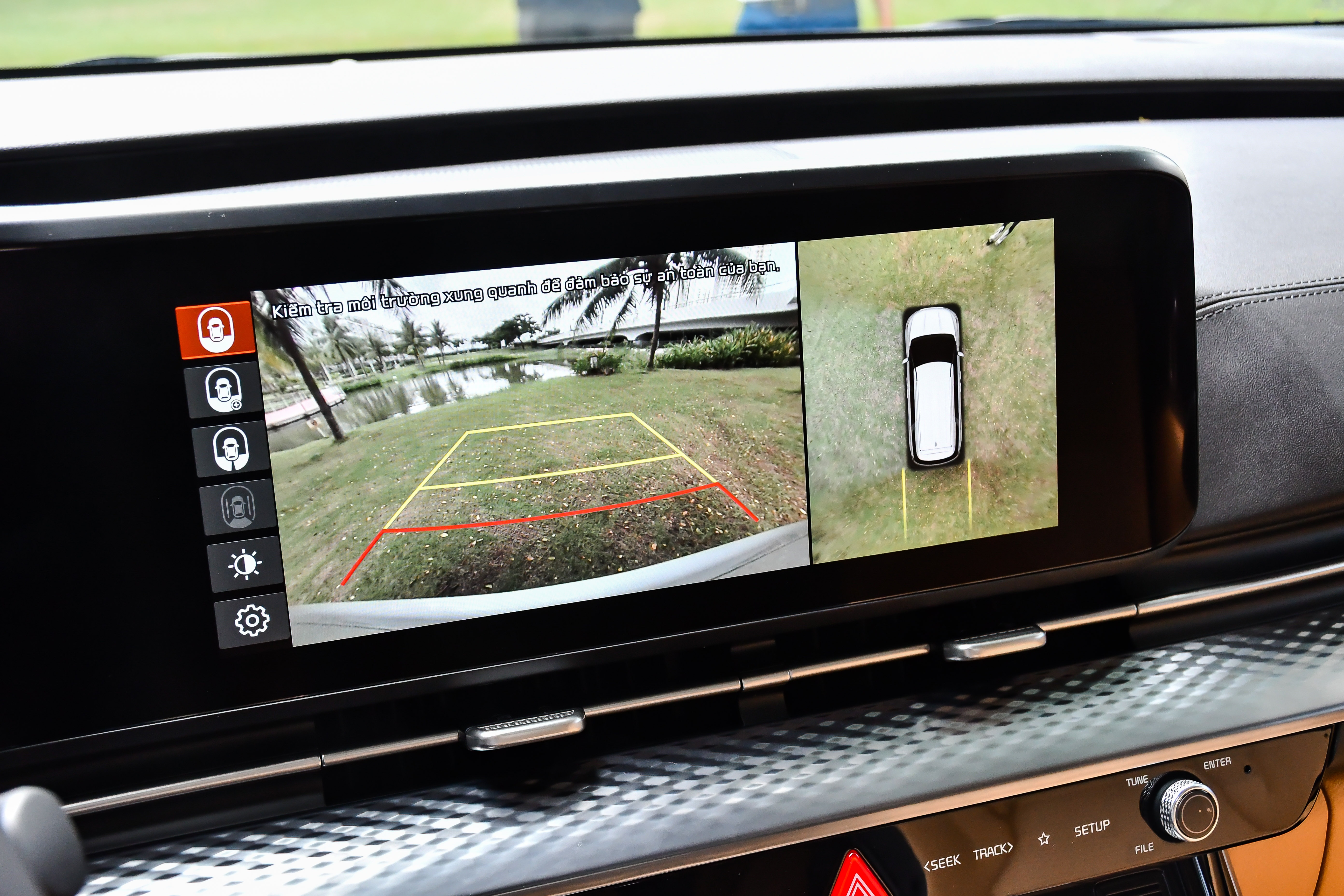 Danh gia Kia Carnival anh 33