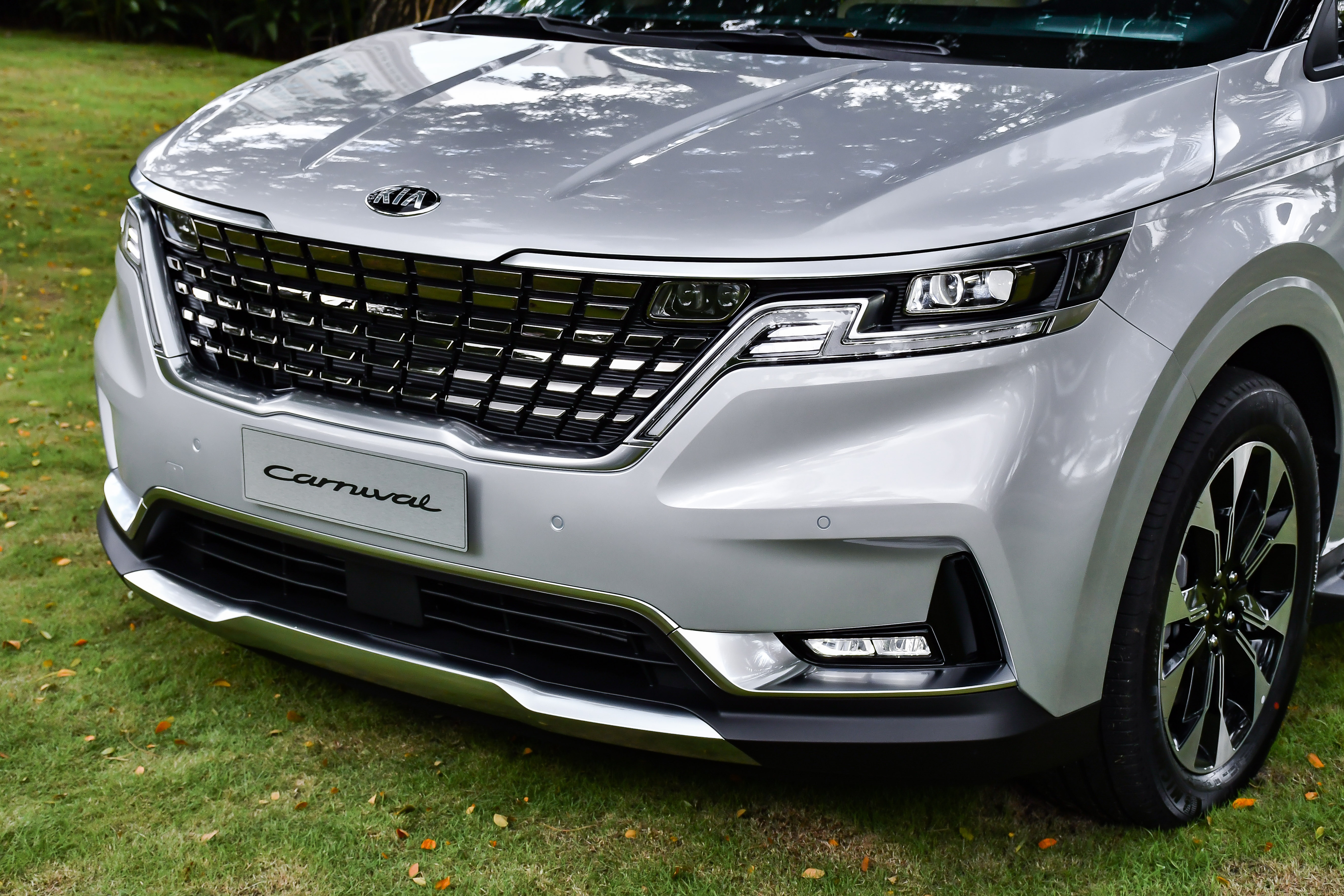 Danh gia Kia Carnival anh 4