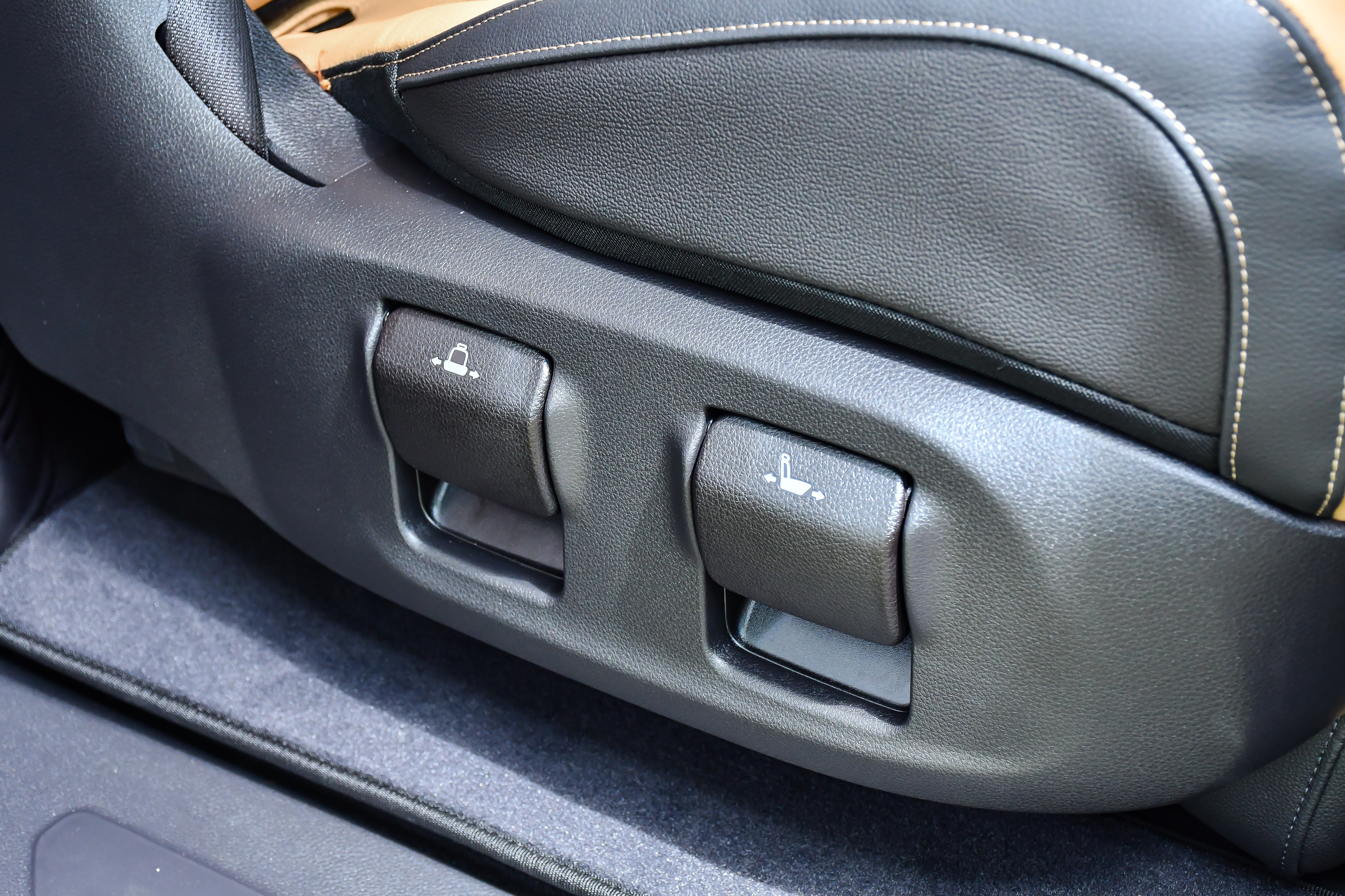 Kia Carnival gia 1, 199-1, 839 ty dong,   MPV co lon anh 19