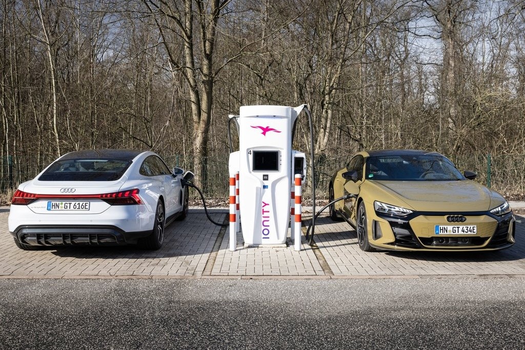 sạc ôtô điện ảnh 6 sac oto dien anh 6