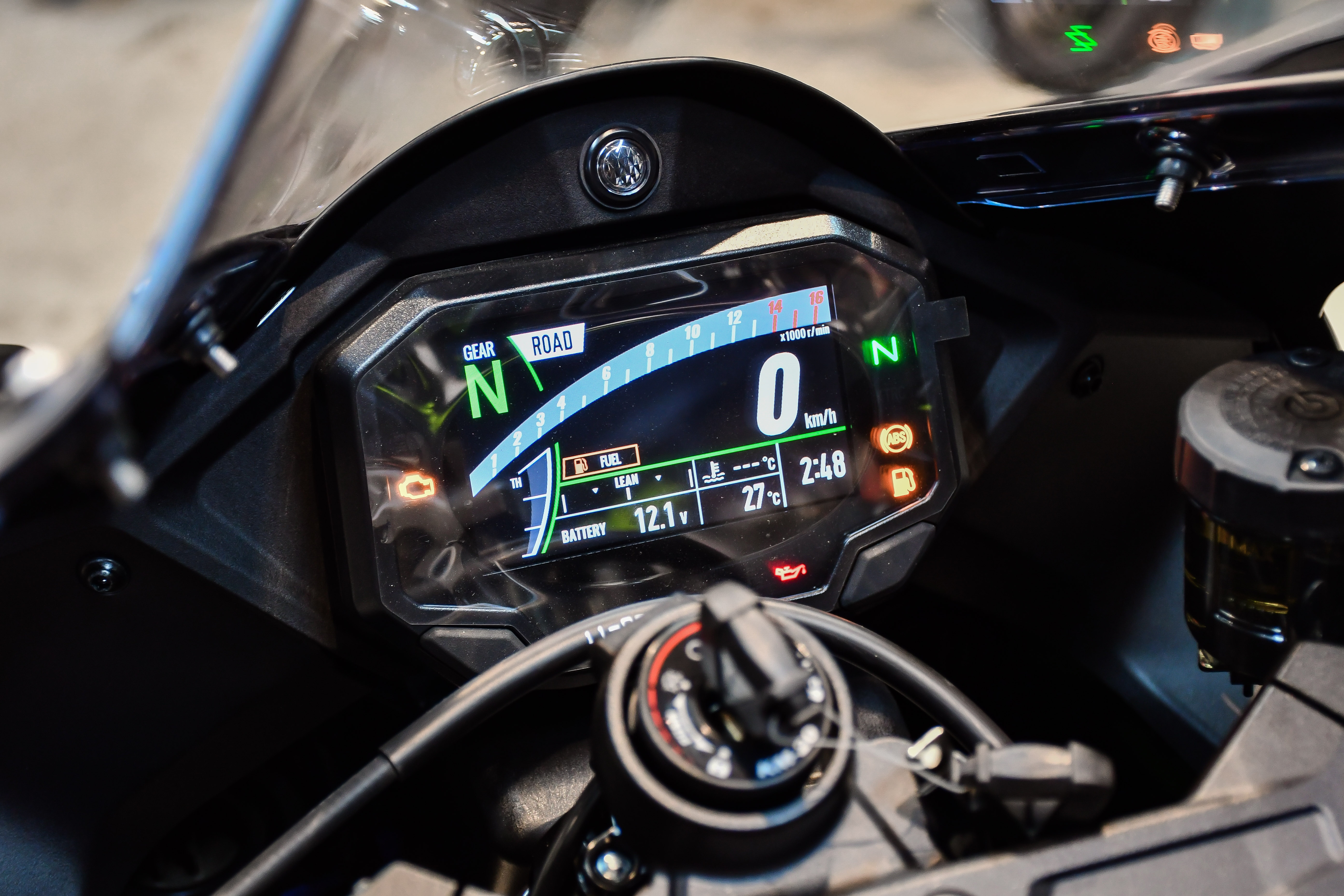 Kawasaki Ninja ZX-10R ảnh 13 Kawasaki Ninja ZX-10R anh 13