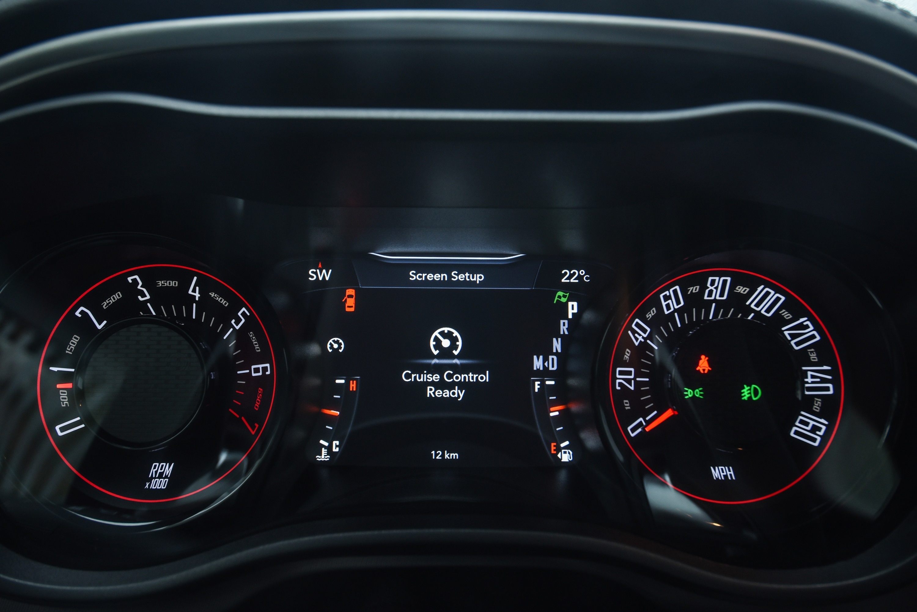 Dodge Challenger 2021 anh 10